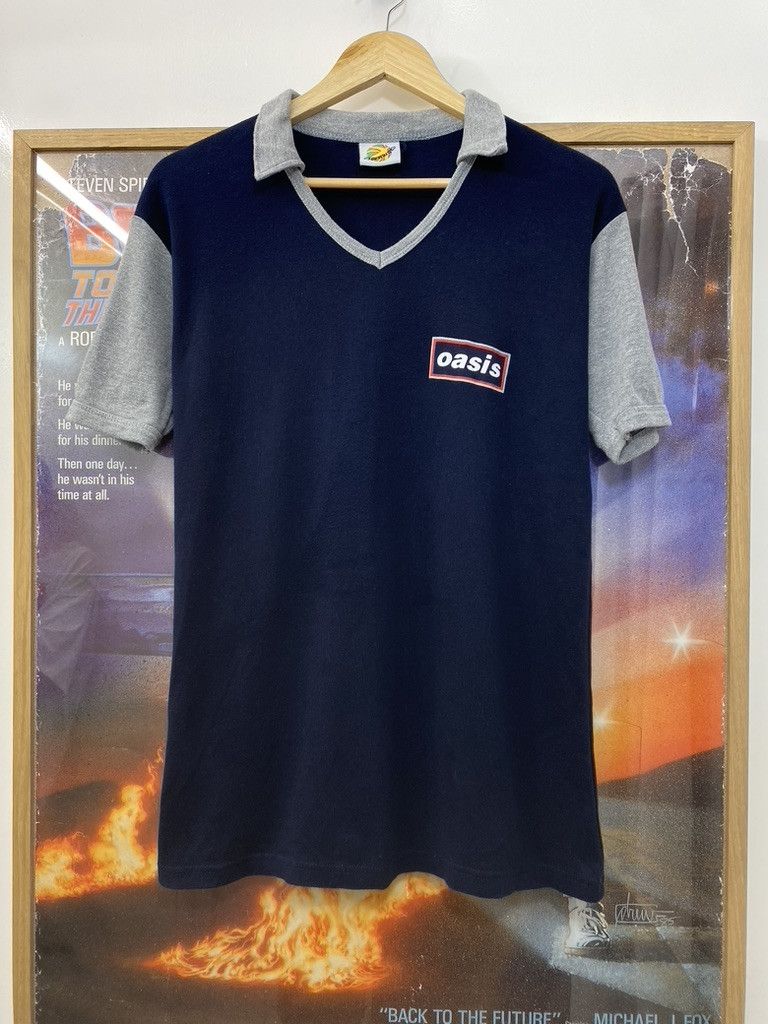 Band Tees 90s Vintage Oasis Collared Style Band T Shirt Size US M / EU 48-50 / 2 - 1 Thumbnail