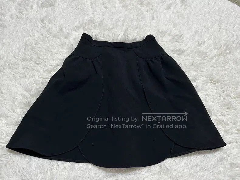 Miu Miu Miu Miu Black Short Skirt. Size 28" / US 6 / IT 42 - 1 Thumbnail