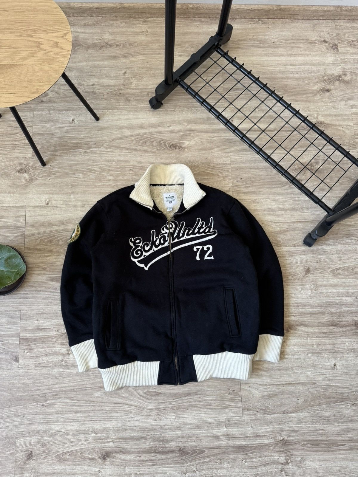 Other Vintage Y2K Ecko Unltd. Sherpa Fur Big Logo Sweatshirt Size US L / EU 52-54 / 3 - 1 Thumbnail