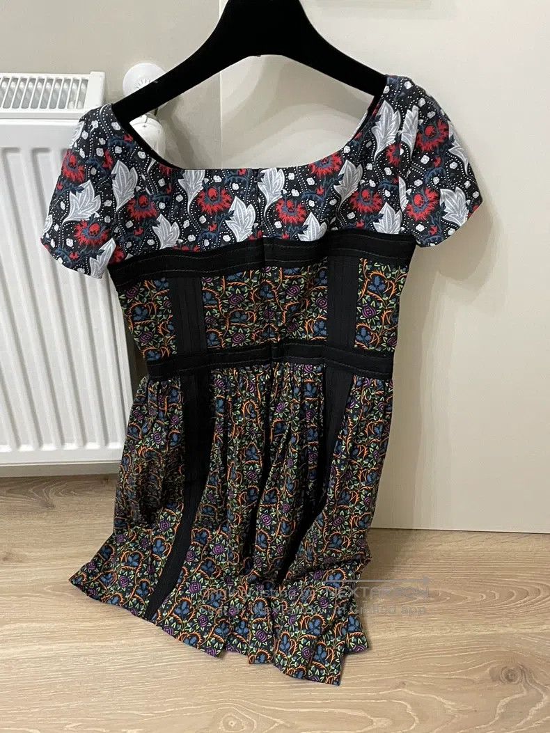Prada Prada Large round-neck short-sleeved colour-block dress Size XS / US 0-2 / IT 36-38 - 3 Thumbnail