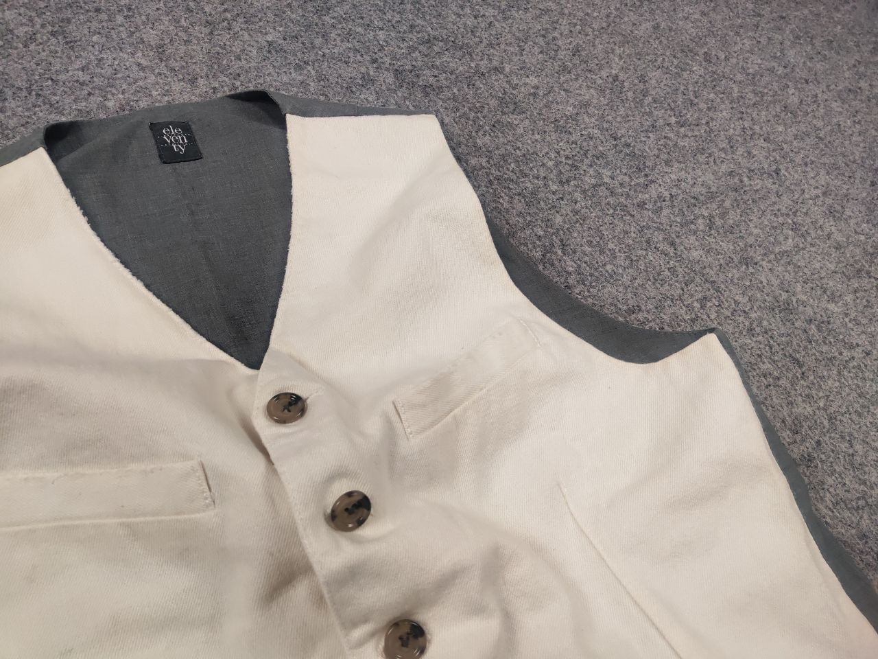 Eleventy Eleventy Milano Design classic beige vest combined fabric Size US M / EU 48-50 / 2 - 6 Thumbnail