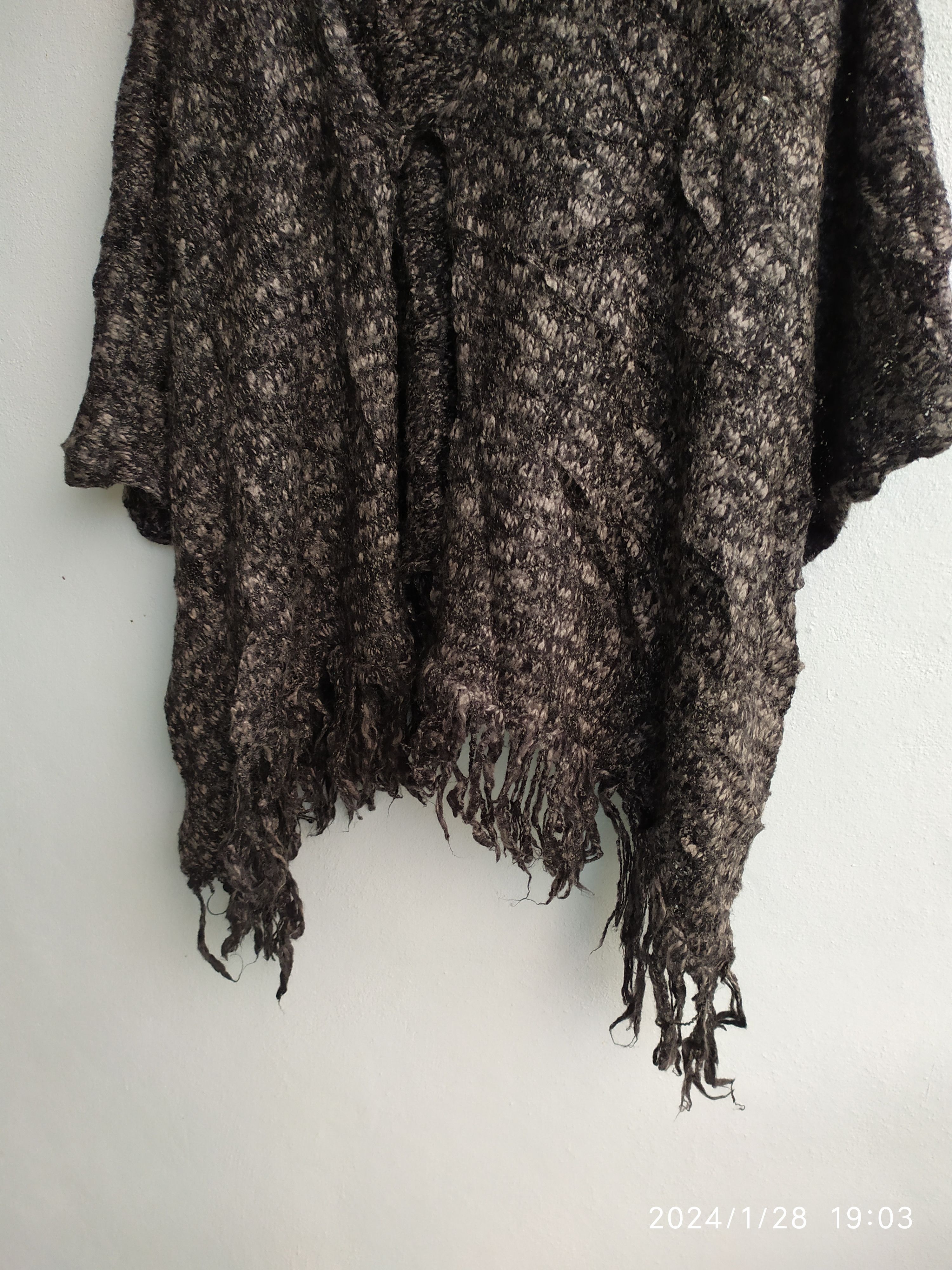 Aran Isles Knitwear × Beauty Beast × Japanese Brand Sorridere Knitted Hooded Poncho Capes Size US M / EU 48-50 / 2 - 7 Thumbnail