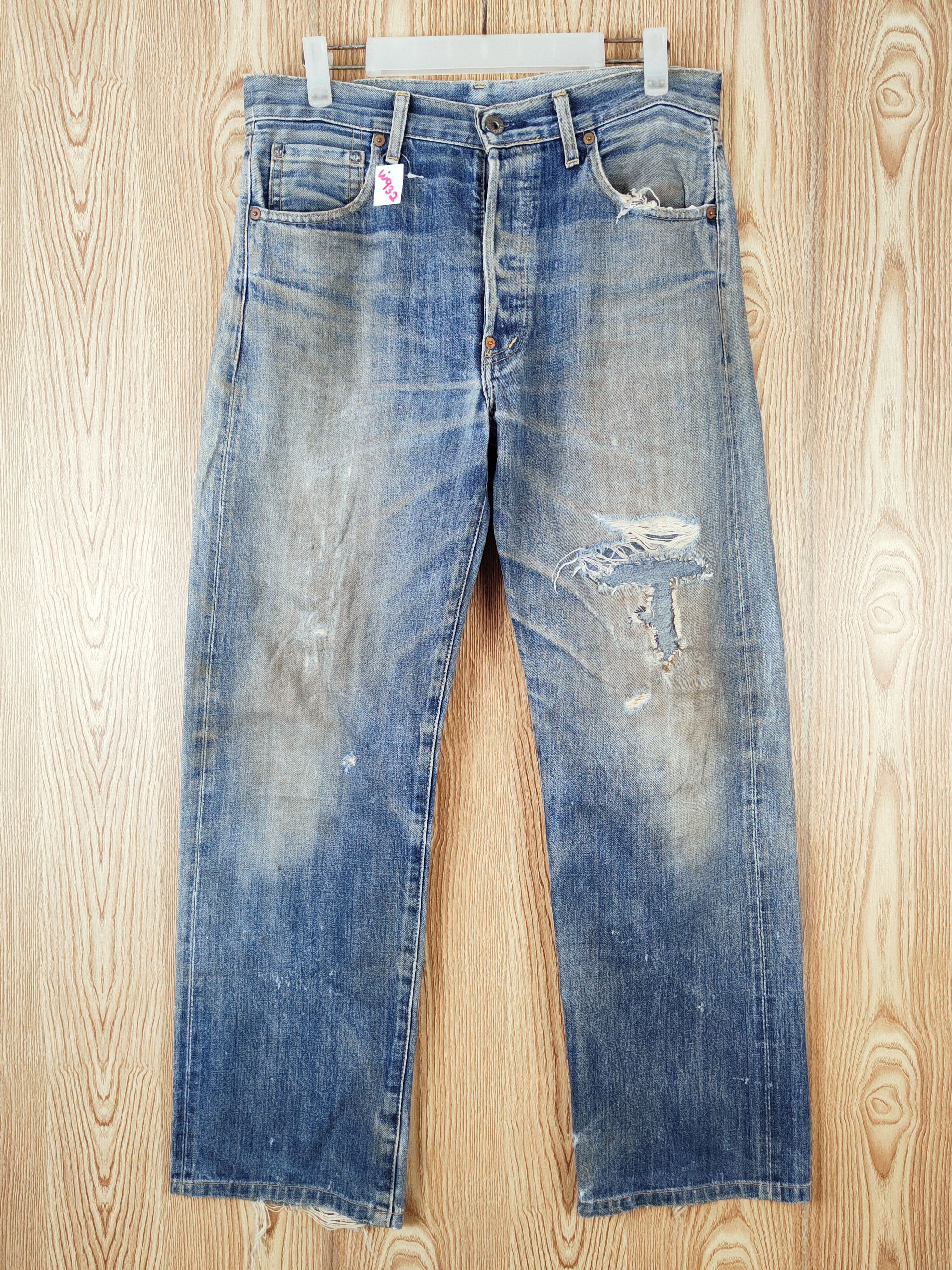 Levi's Levi's Big E light wash Faded Distressed grunge denim #W932 Size US 31 - 1 Thumbnail
