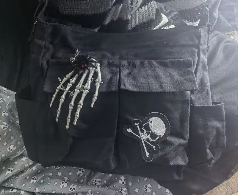 Japanese Brand Canvas Shoulder Skull Skeleton Bag Size ONE SIZE - 4 Thumbnail
