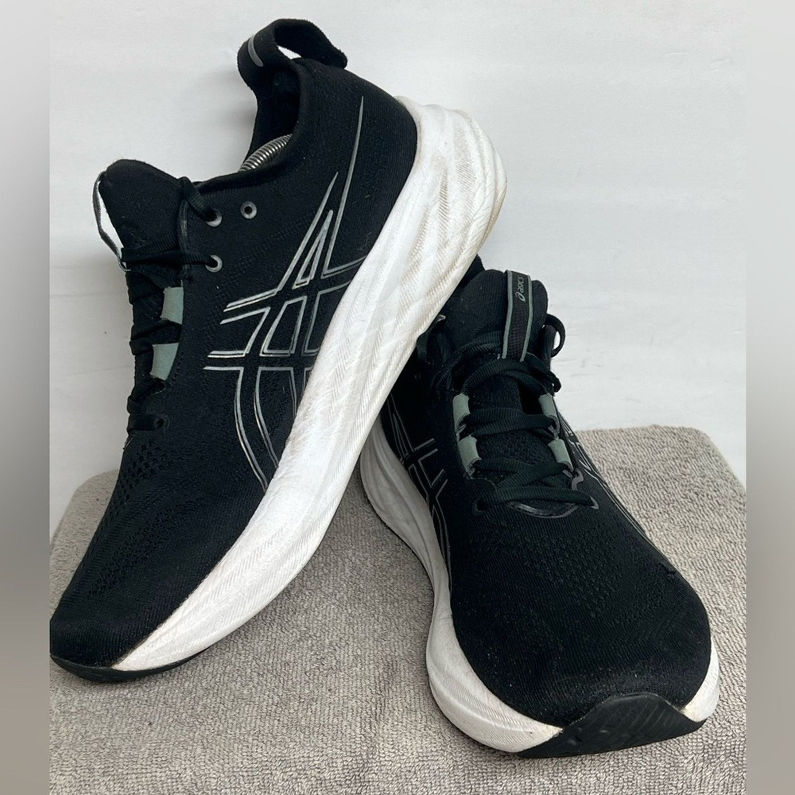 Asics ASICS Gel Nimbus 26 Black White Men's Running Shoes Sneakers Size US 12 / EU 45 - 4 Thumbnail