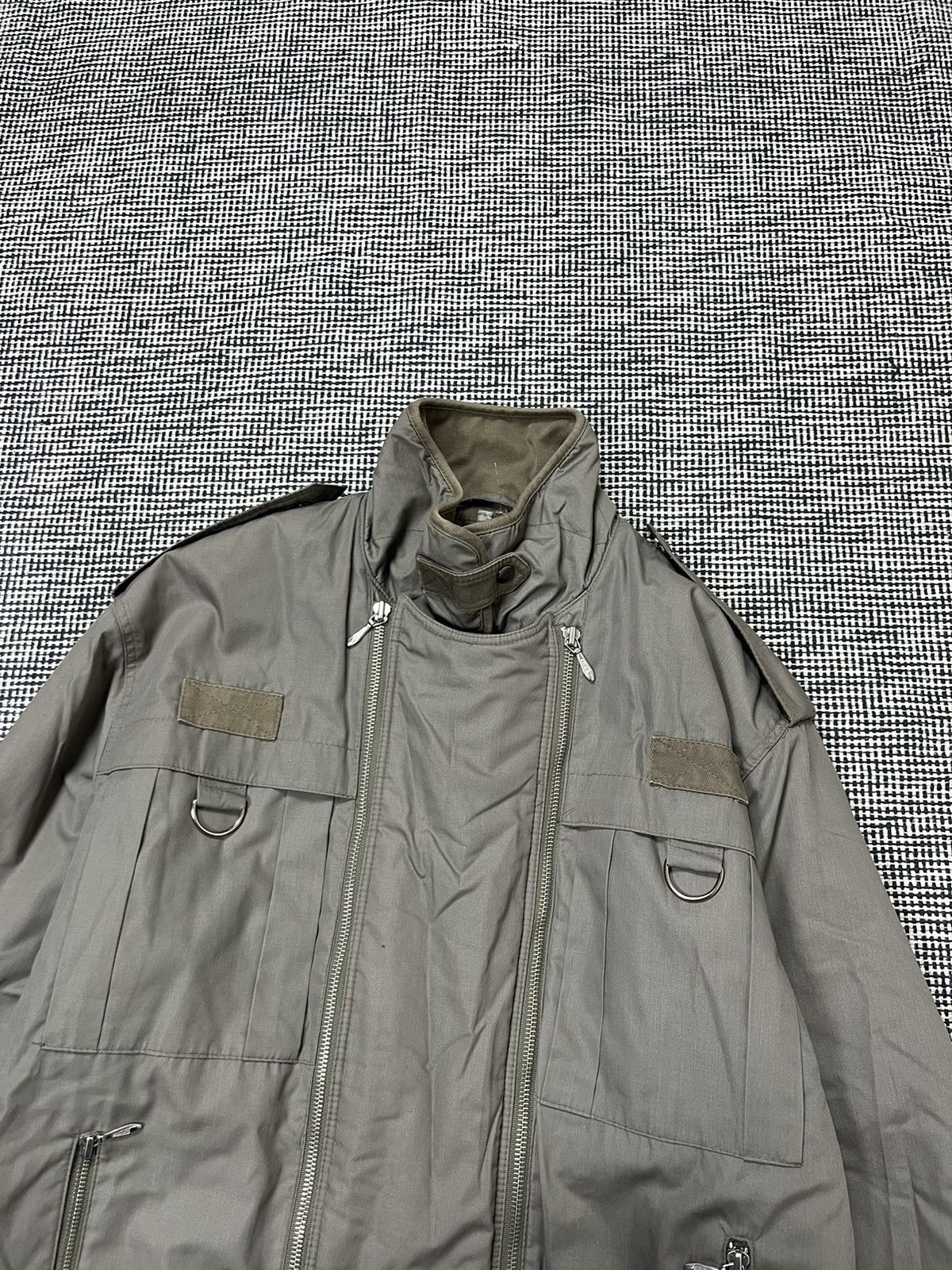 Japanese Brand 80s army double zip parachute bondage flyer jacket Korea Size US M / EU 48-50 / 2 - 4 Thumbnail