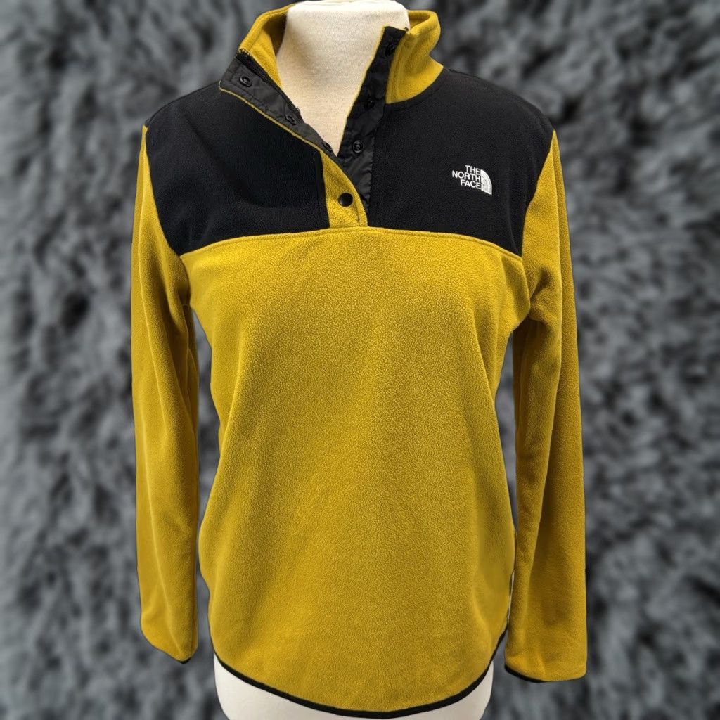 The North Face The North Face TKA Glacier Fleece Pullover Jacket Sz Medium Women’s 1/4 Snap Size M / US 6-8 / IT 42-44 - 1 Thumbnail
