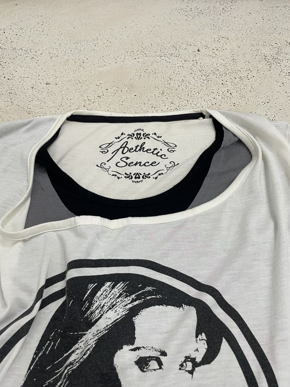 Hysteric Glamour Defect Aethetic Sence Layered Potrait Girl Y2K Diamond Bonds Size US M / EU 48-50 / 2 - 8 Thumbnail
