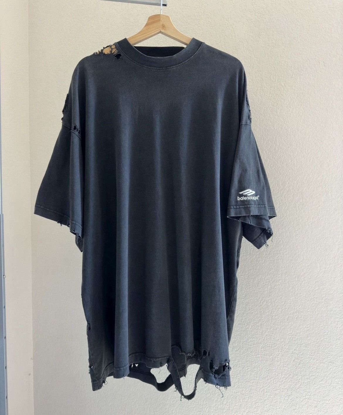 Balenciaga Balenciaga 3B Sports Icon Repaired T-Shirt Size US M / EU 48-50 / 2 - 1 Thumbnail