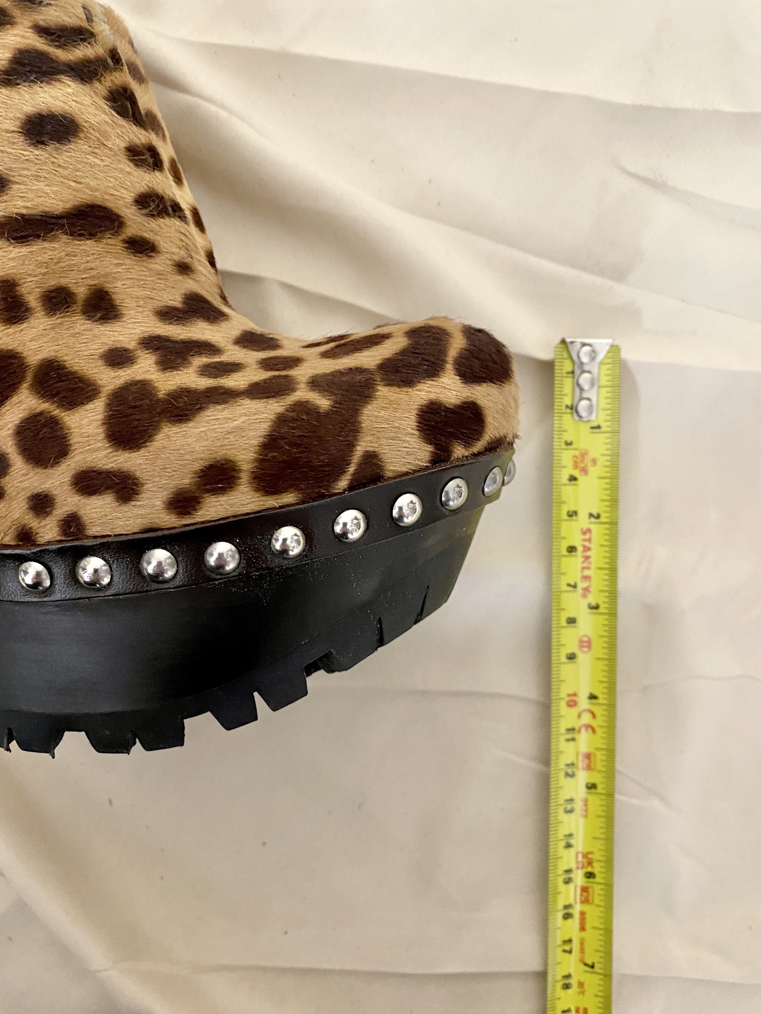 Miu Miu Miu Miu Animal Print Platform Clogs Size US 10.5 / IT 40.5 - 11 Thumbnail