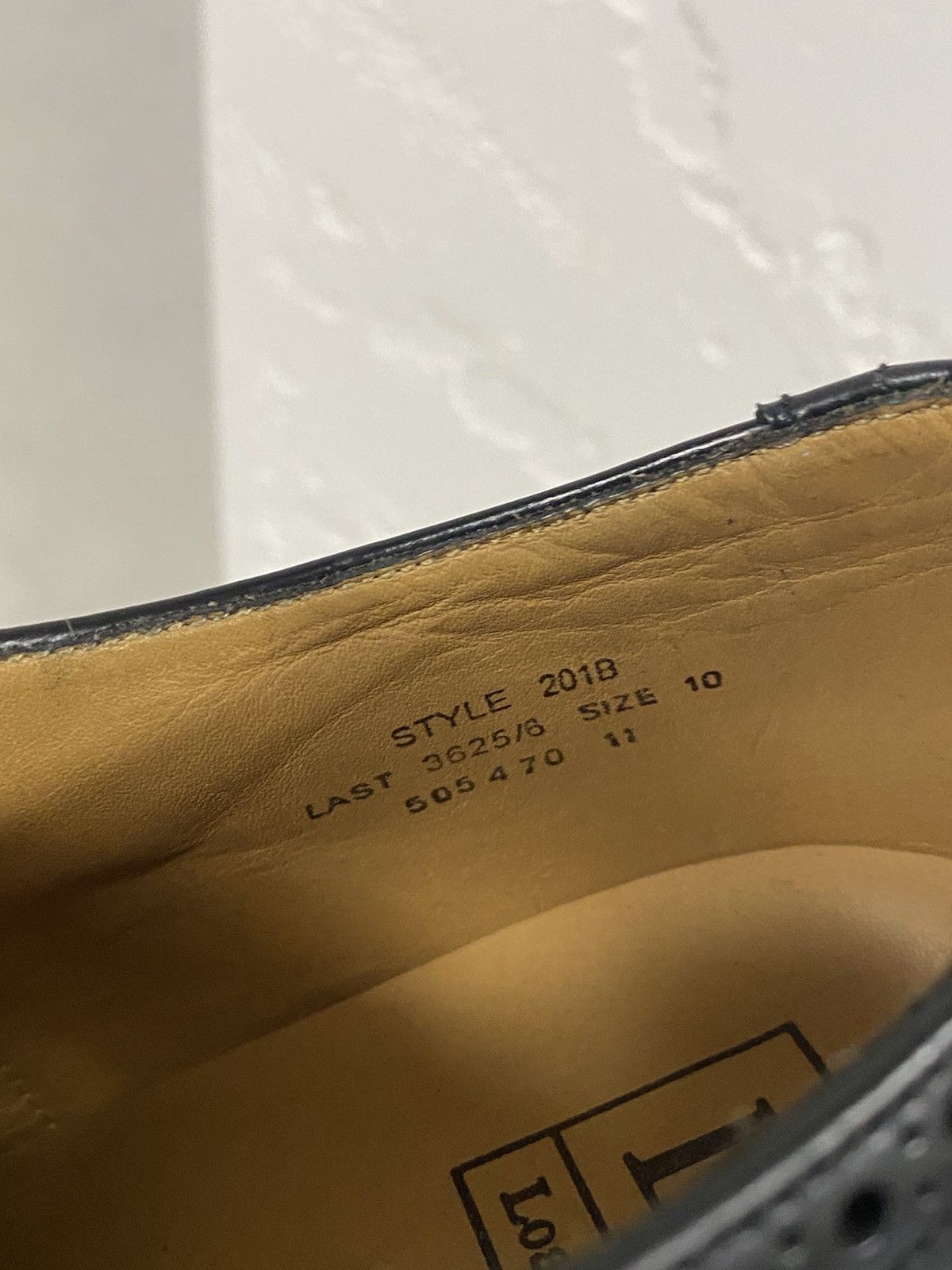 Loake Loake 201b black polished leather brogue oxford shoes sz: 10 Size US 11 / EU 44 - 4 Thumbnail