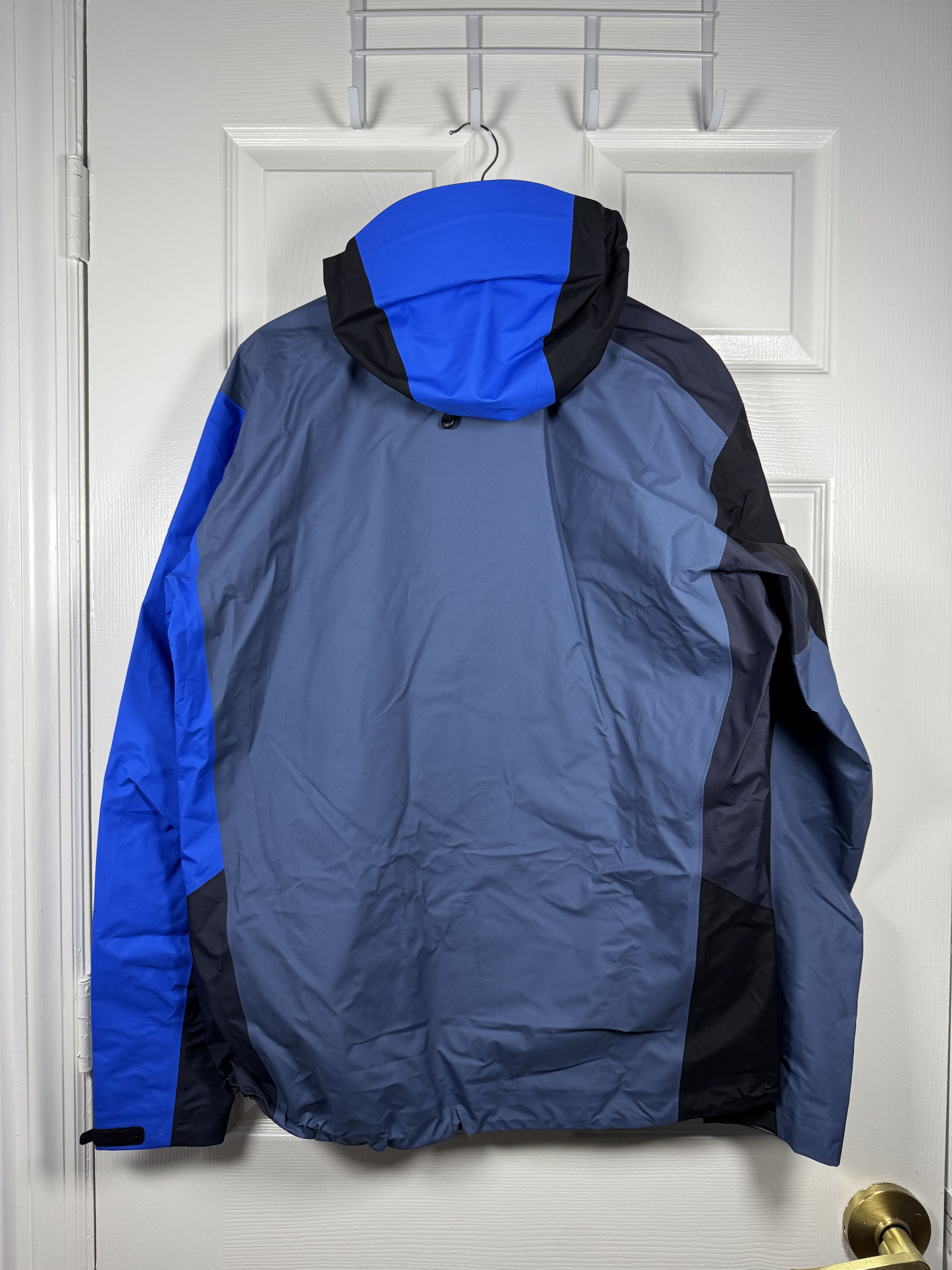 Arc'teryx × Beams Plus BEAMS Beta Jacket Boro Blue Size US L / EU 52-54 / 3 - 6 Thumbnail
