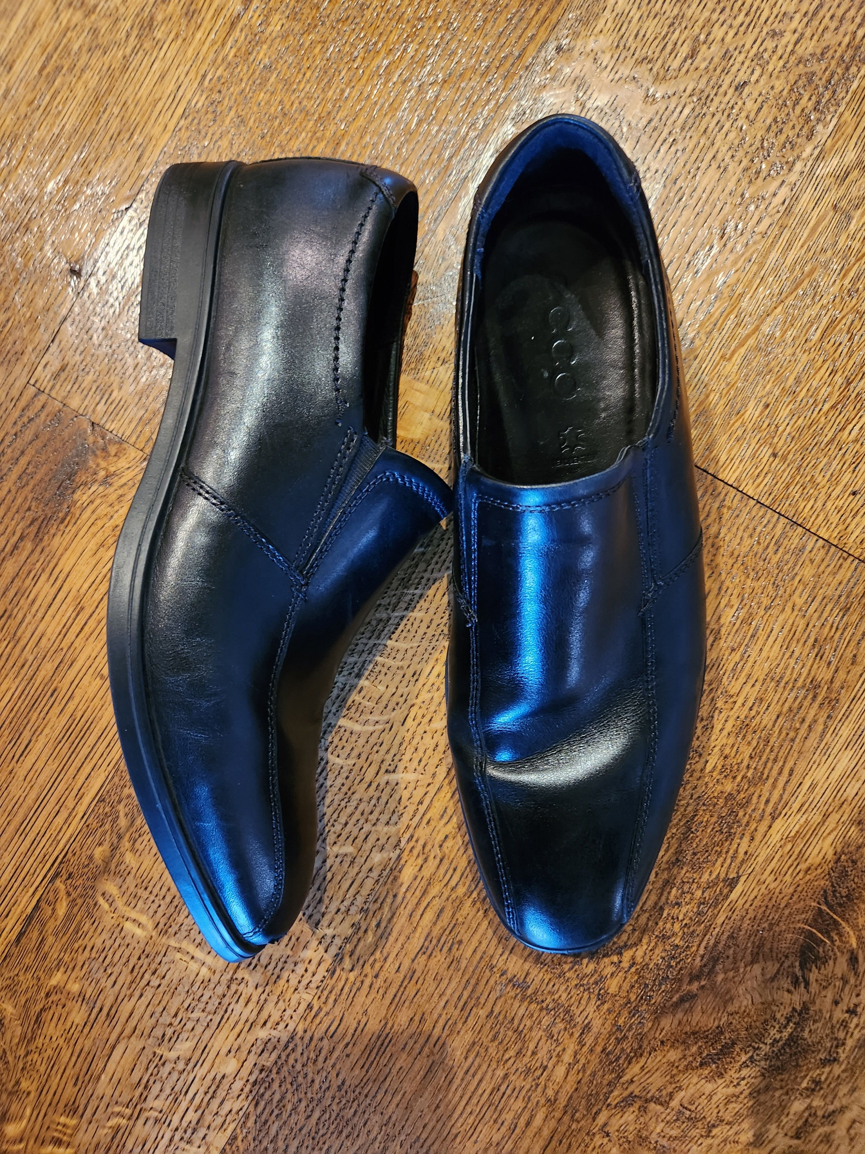 Ecco Men's Black Leather Slip On Shoes Size US 9 / EU 42 - 2 Thumbnail