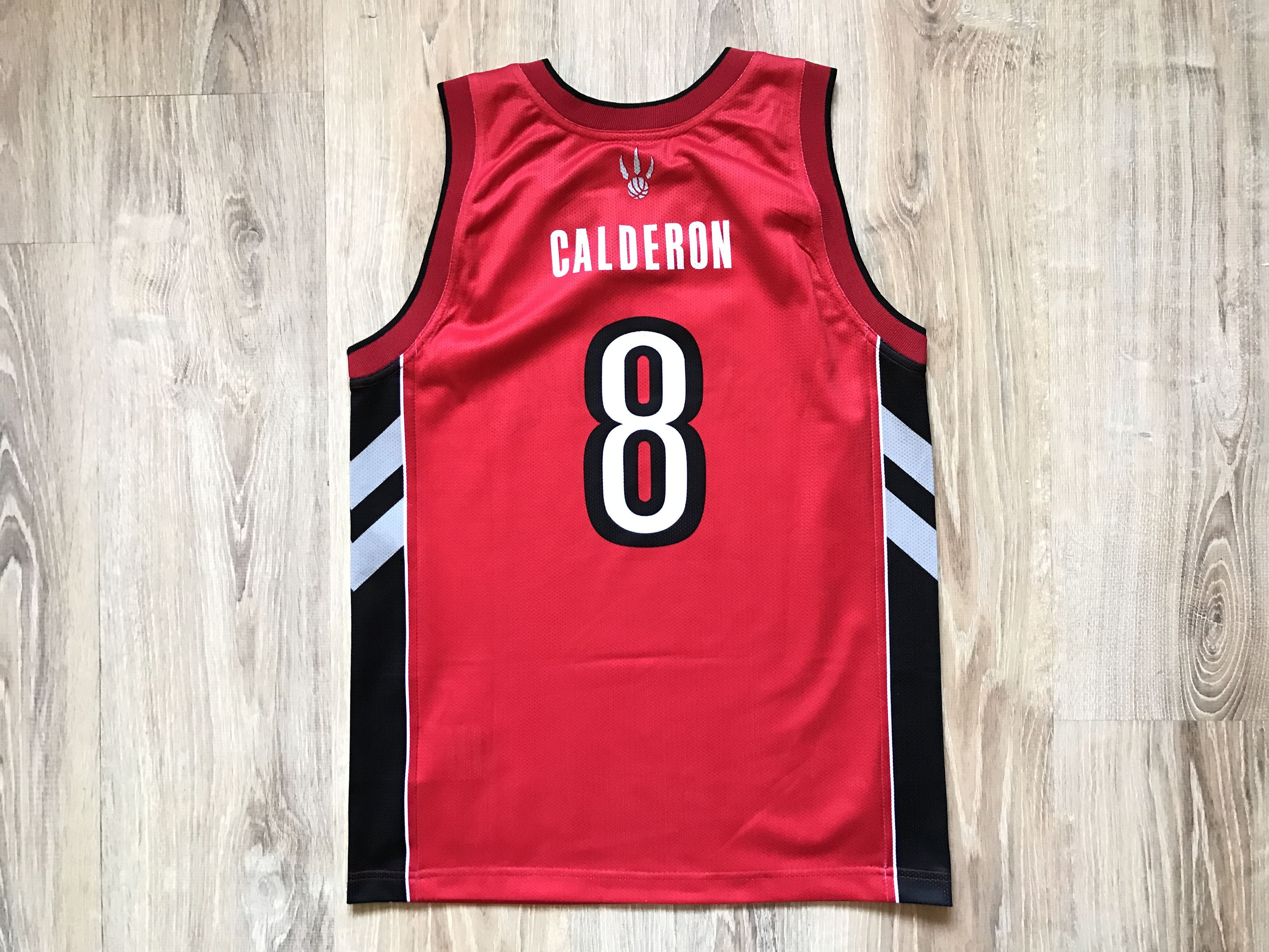 Champion × NBA × Vintage Vintage Champion Kids Toronto Raptors Jose Calderon #8 Size US XXS / EU 40 - 3 Thumbnail