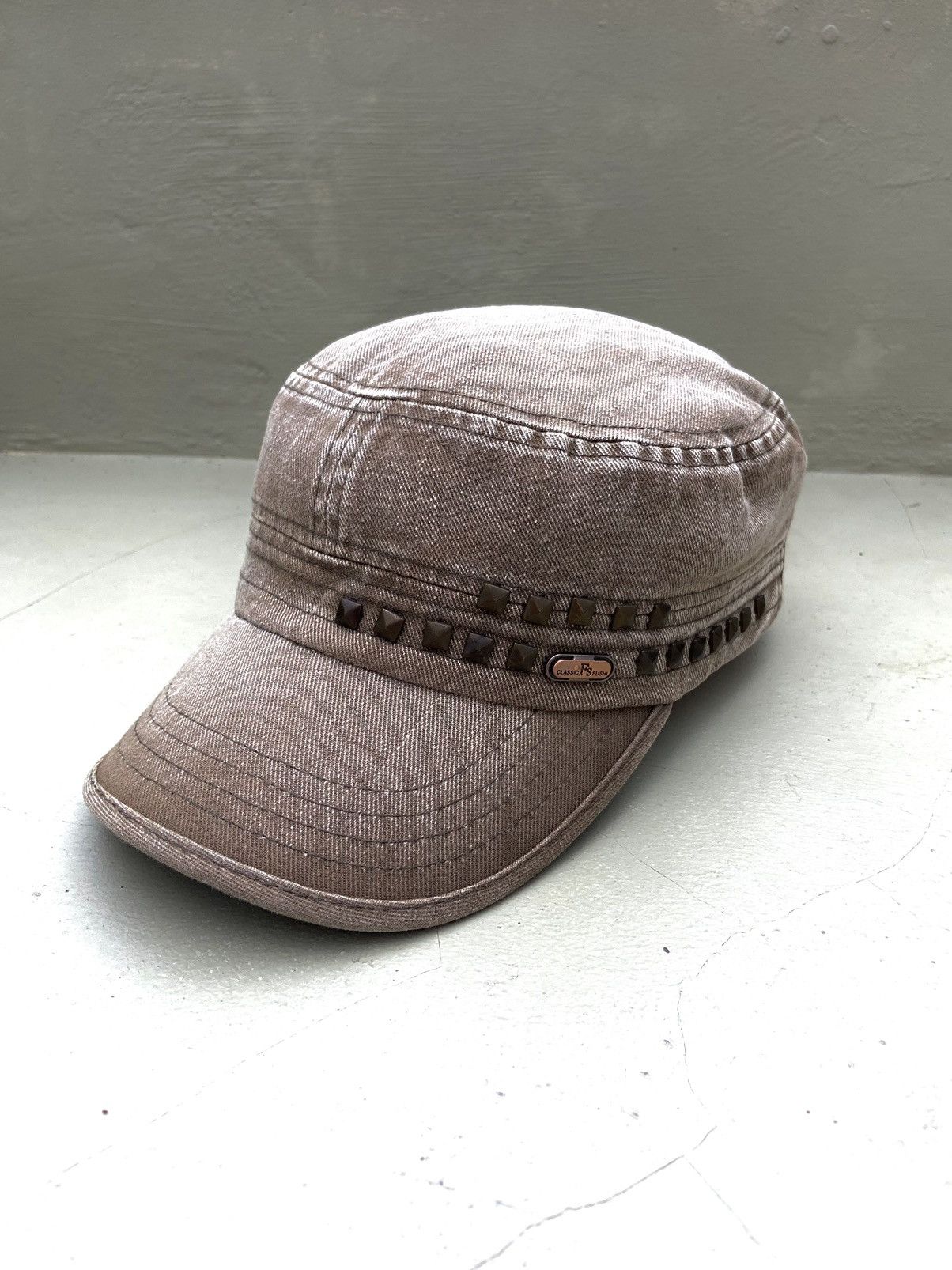 If Six Was Nine 2000s classic FS fushi Buton studded patrol hat Size ONE SIZE - 2 Thumbnail