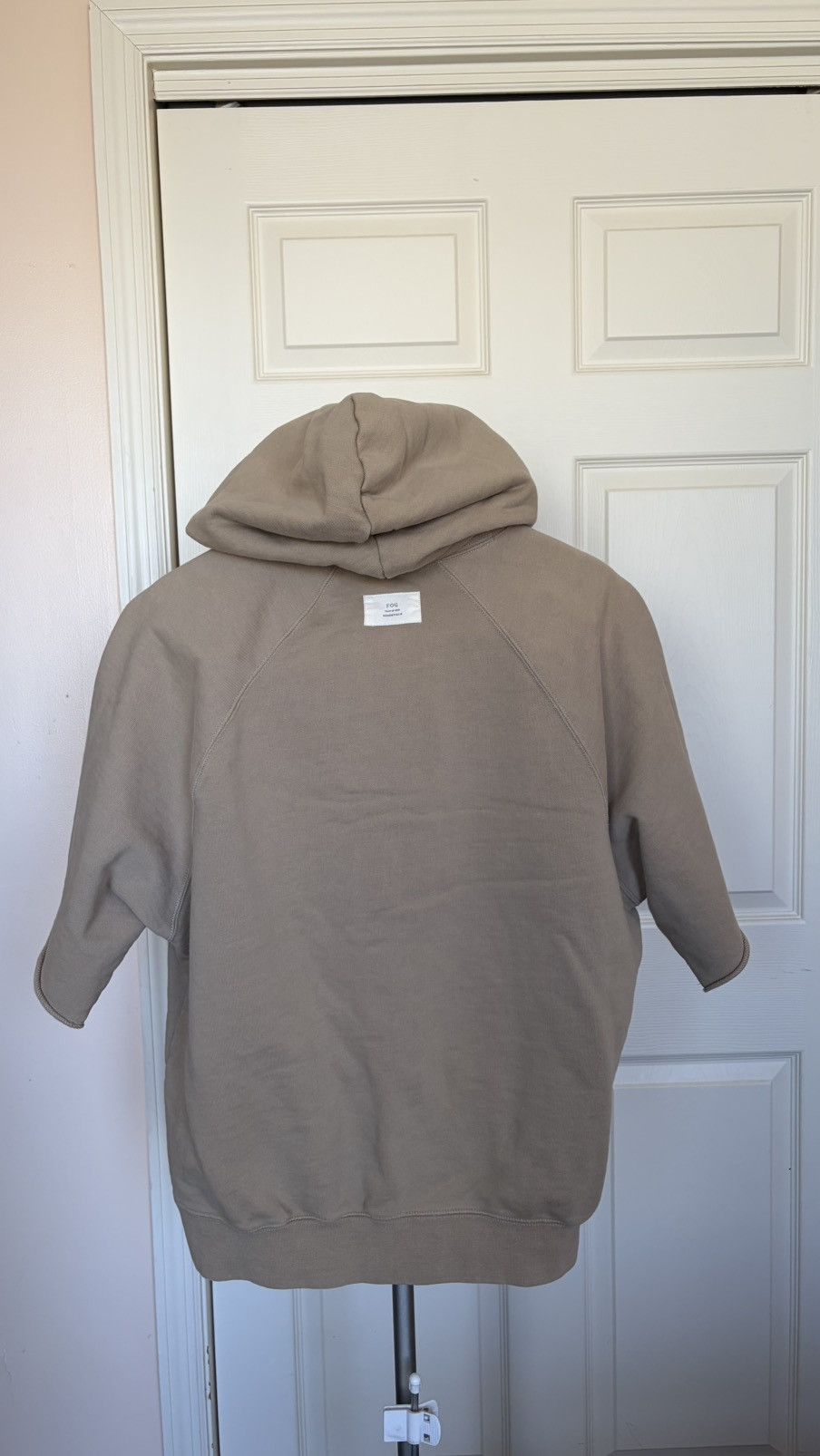 Fear of God Fear of God Essentials Short Sleeve Hoodie Beige Size M Size US M / EU 48-50 / 2 - 3 Thumbnail
