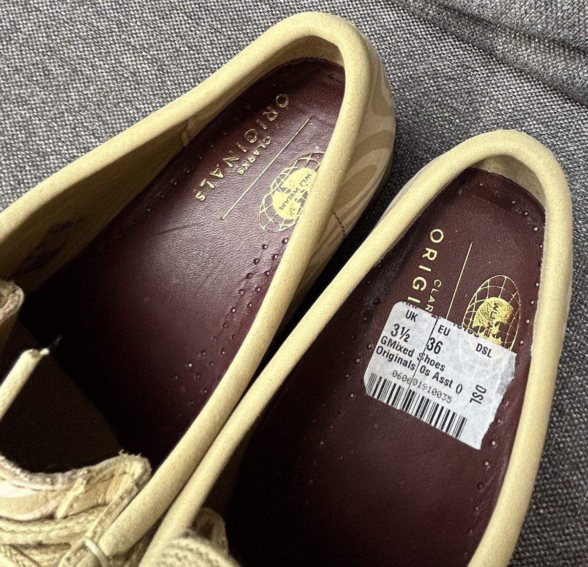 Clarks × Wu-Tang Clan Clarks X Wu Tang Clan Wallabee WW Lo Maple Women’s US 6 Size US 6 / IT 36 - 3 Thumbnail