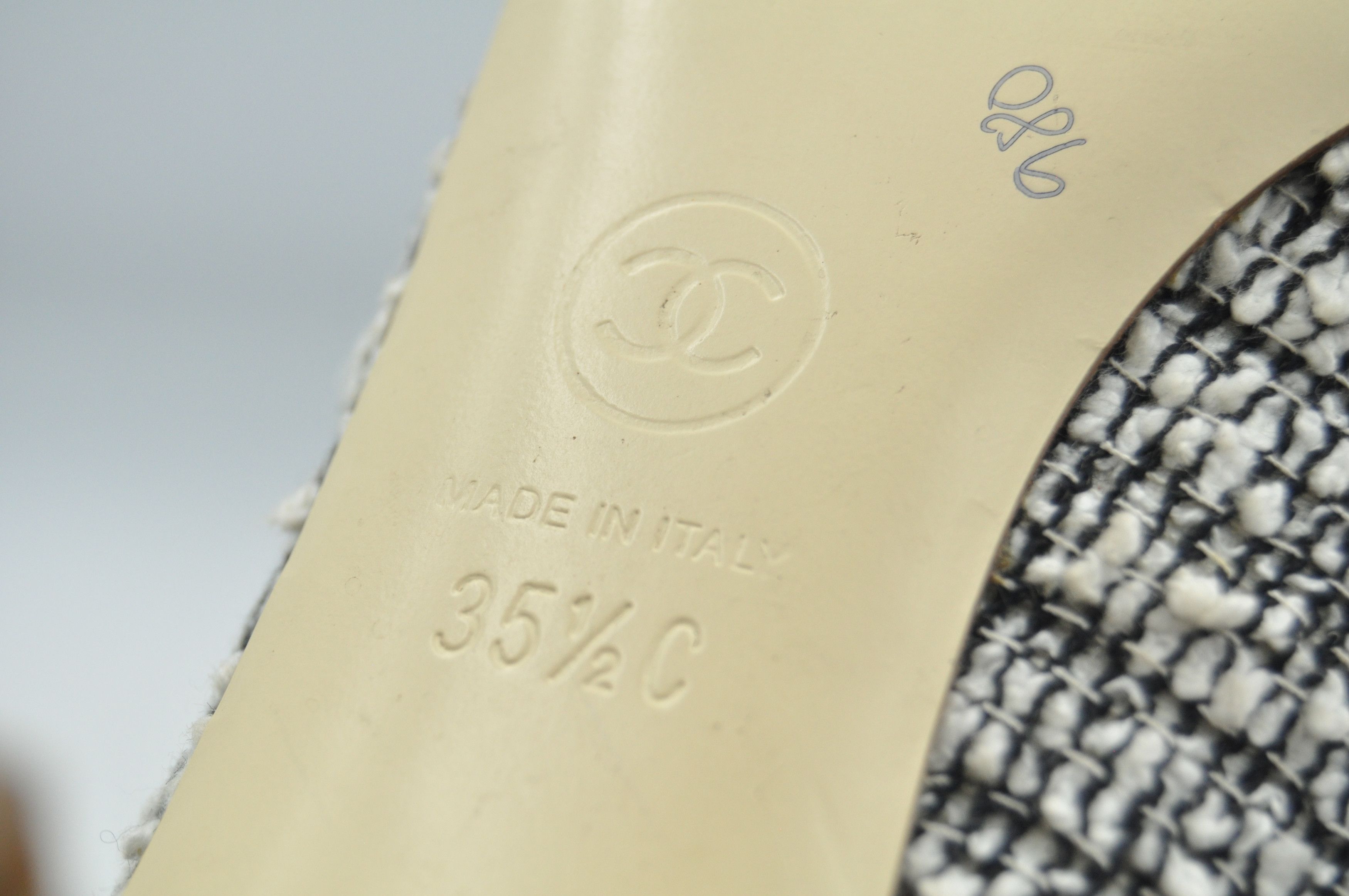 Chanel Chanel - Toe Cap Tweed Pumps Size US 5.5 / IT 35.5 - 13 Thumbnail