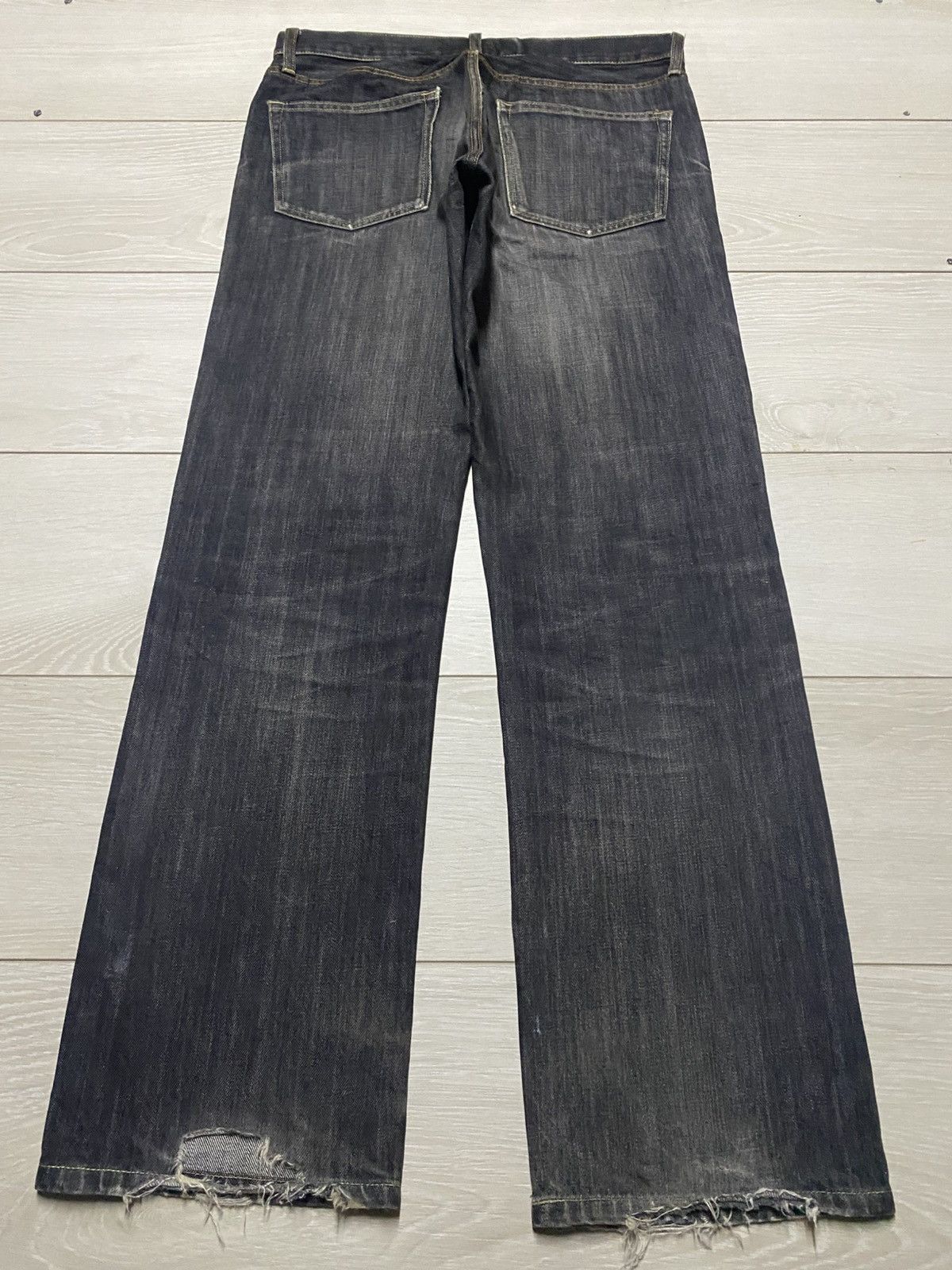 Jun Takahashi Japanese Brand Uniqlo Black Denim Distressed Loose Jeans Size US 33 - 2 Thumbnail