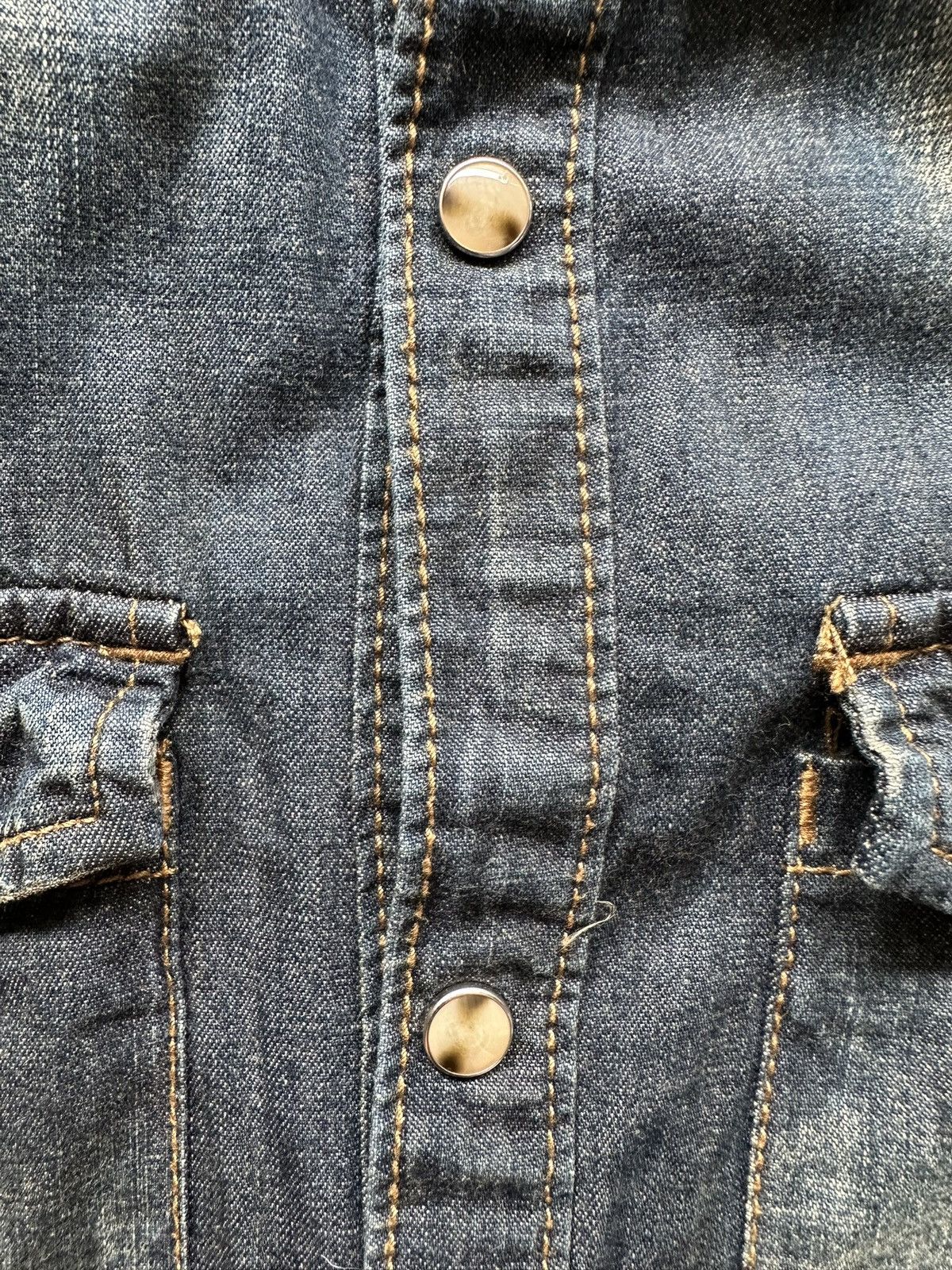 Lounge Lizard 00's Lounge Lizard stonewash denim shirt / if six was nine Size US M / EU 48-50 / 2 - 11 Thumbnail