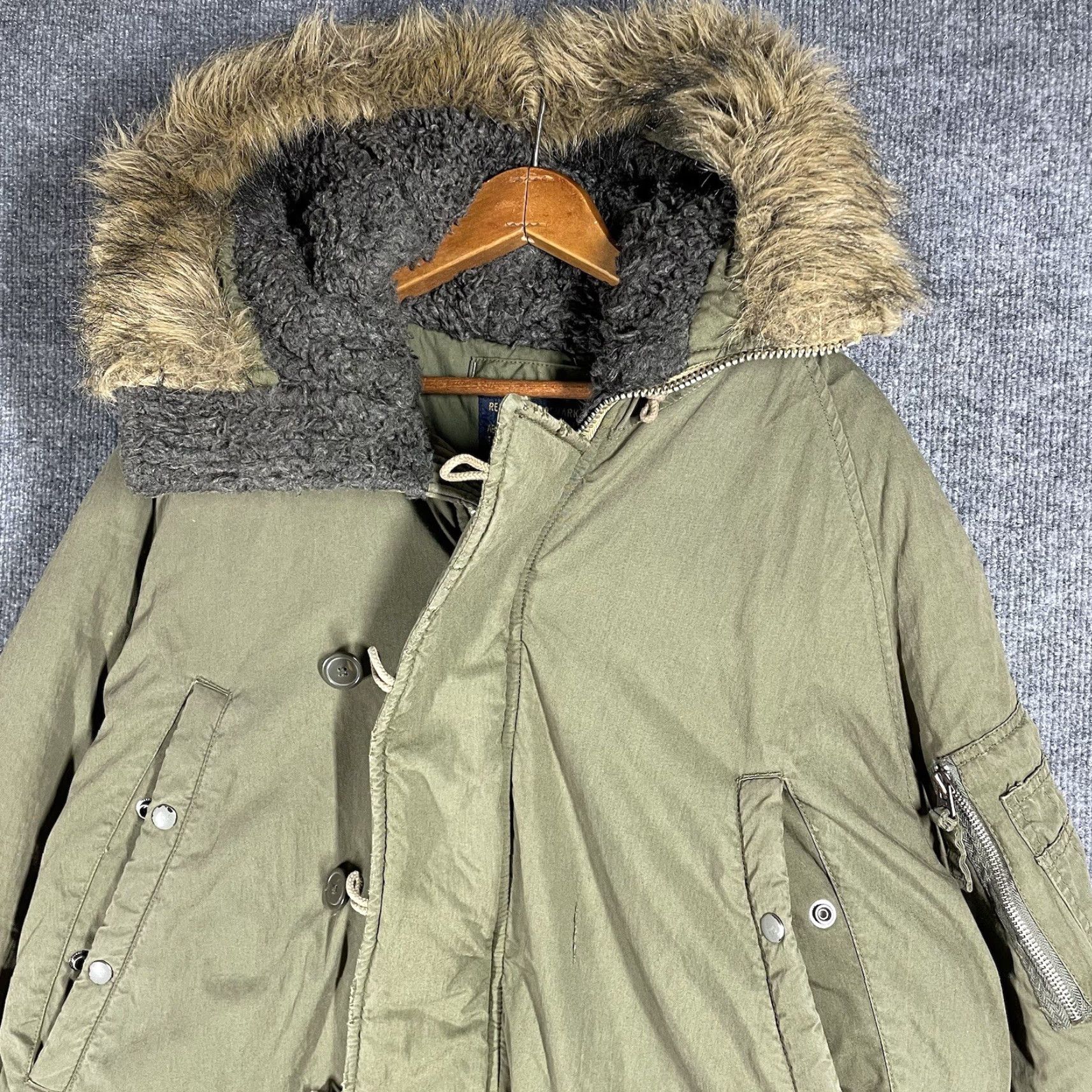 Abercrombie & Fitch VINTAGE Abercrombie & Fitch Parka Jacket Men's L Green Army Military Sherpa Lined Fur Hood Size US L / EU 52-54 / 3 - 2 Thumbnail