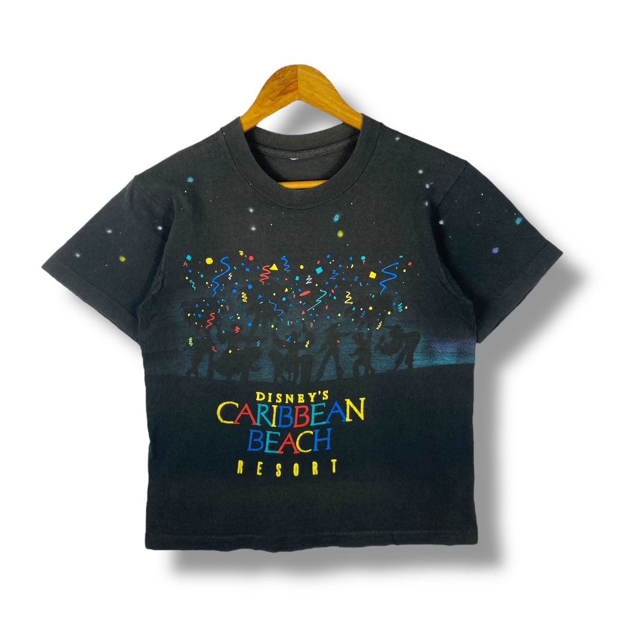 Disney Vintage 90's Disney's CARIBBEAN BEACH Resort Graphic Faded Size US XS / EU 42 / 0 - 1 Thumbnail