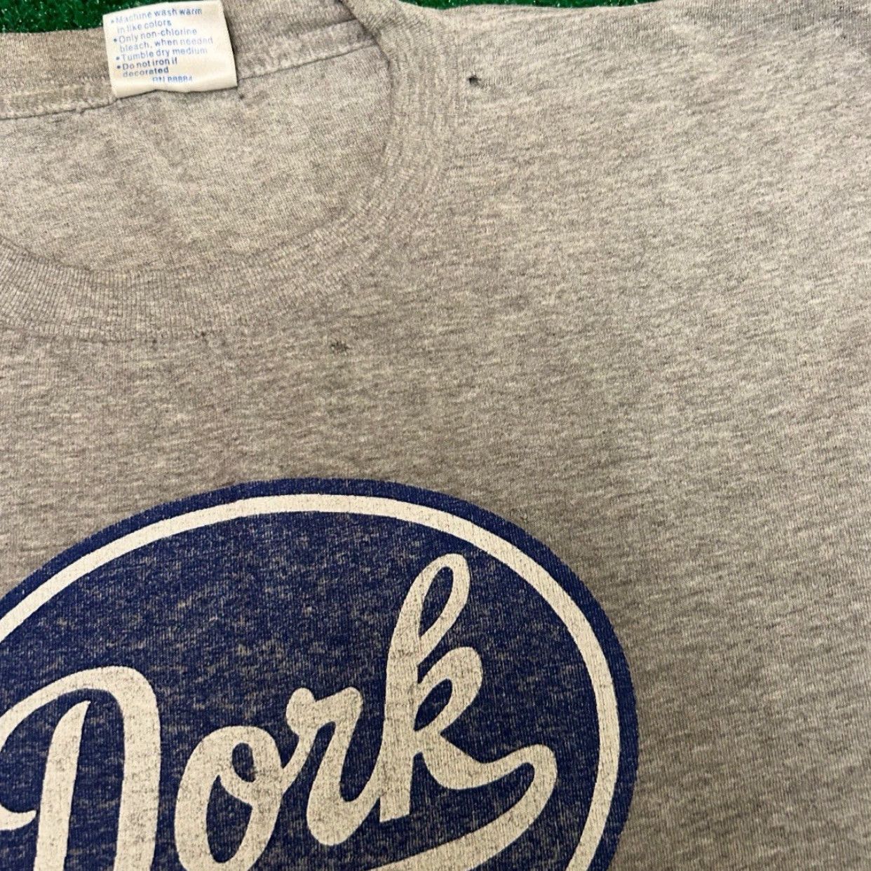 Vintage VINTAGE 90s Dork Skater Parody Spoof York Skate Tee VTG Humor Shirt Mens M Gray Short Sleeve T-Shirt Size US M / EU 48-50 / 2 - 3 Thumbnail