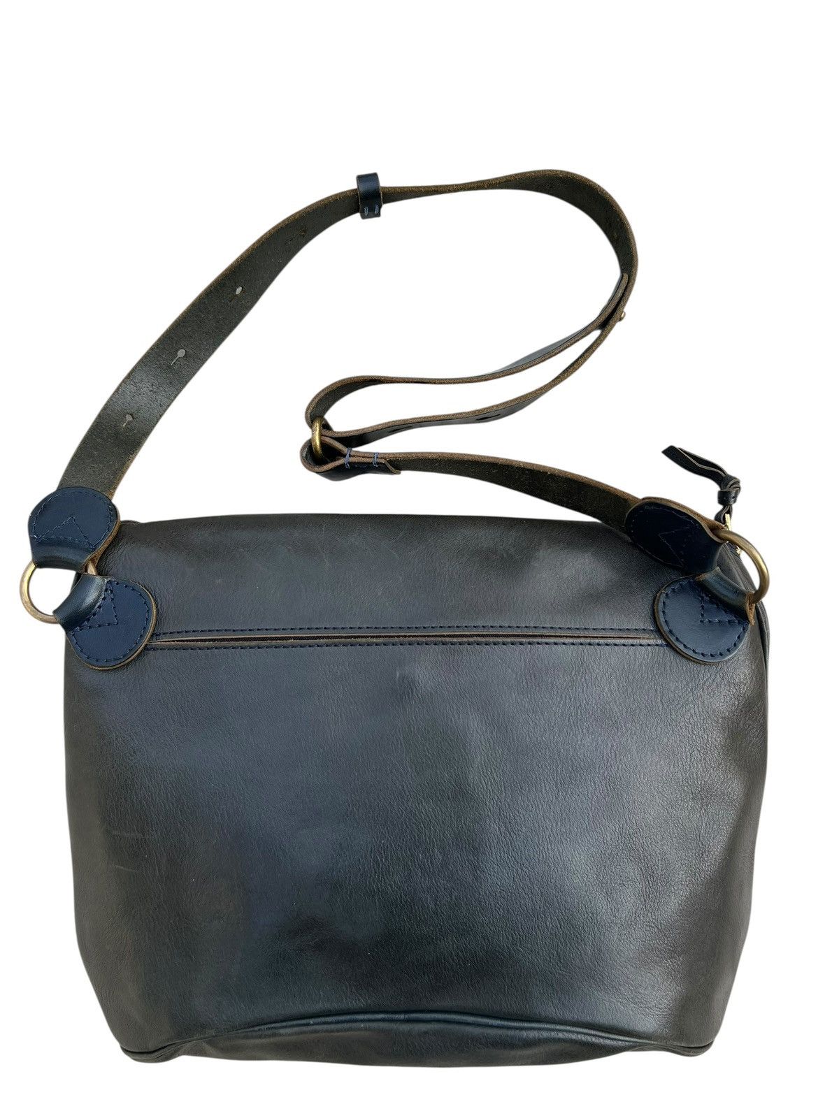 Freewheelers SLOW Japan Patina Olive Green Leather Messenger Bag Size ONE SIZE - 9 Thumbnail
