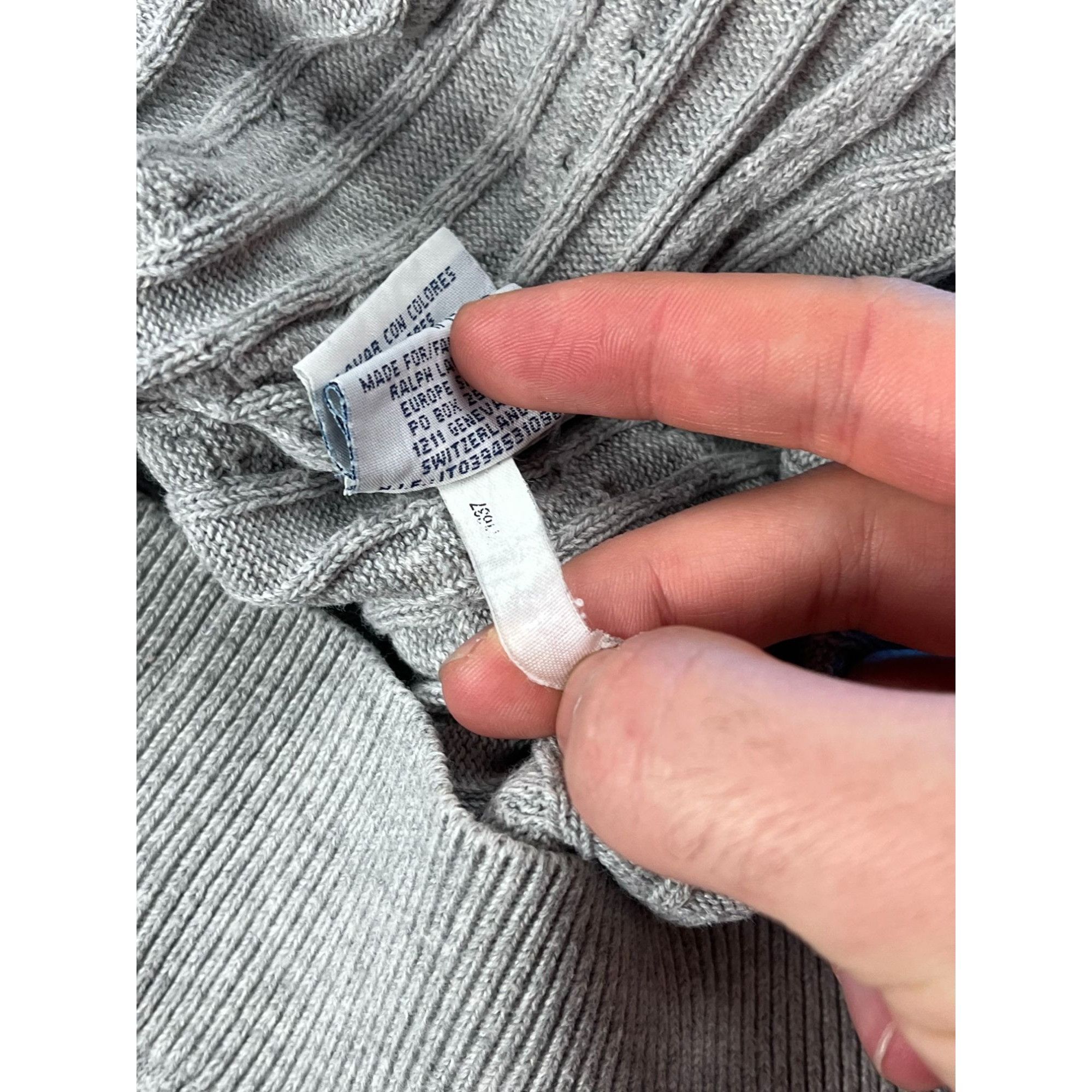 Polo Ralph Lauren × Ralph Lauren × Vintage Polo Ralph Lauren Gray Cable Knit V-Neck Sweater Size M / US 6-8 / IT 42-44 - 4 Thumbnail