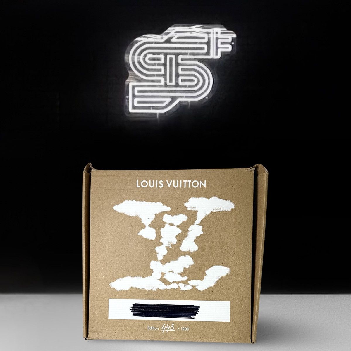 Louis Vuitton Louis Vuitton Invitation Clock 443/1200 Size ONE SIZE - 2 Thumbnail