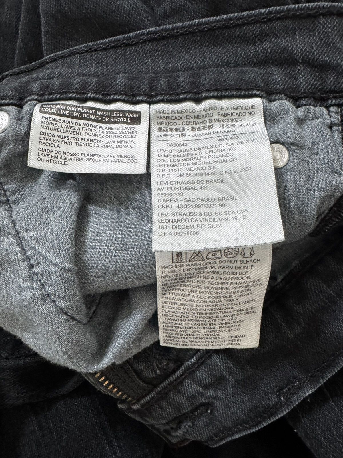 Levi's × Levi's Vintage Clothing Levi's 501 Black Faded Jeans W33 L30 Size US 33 - 7 Thumbnail