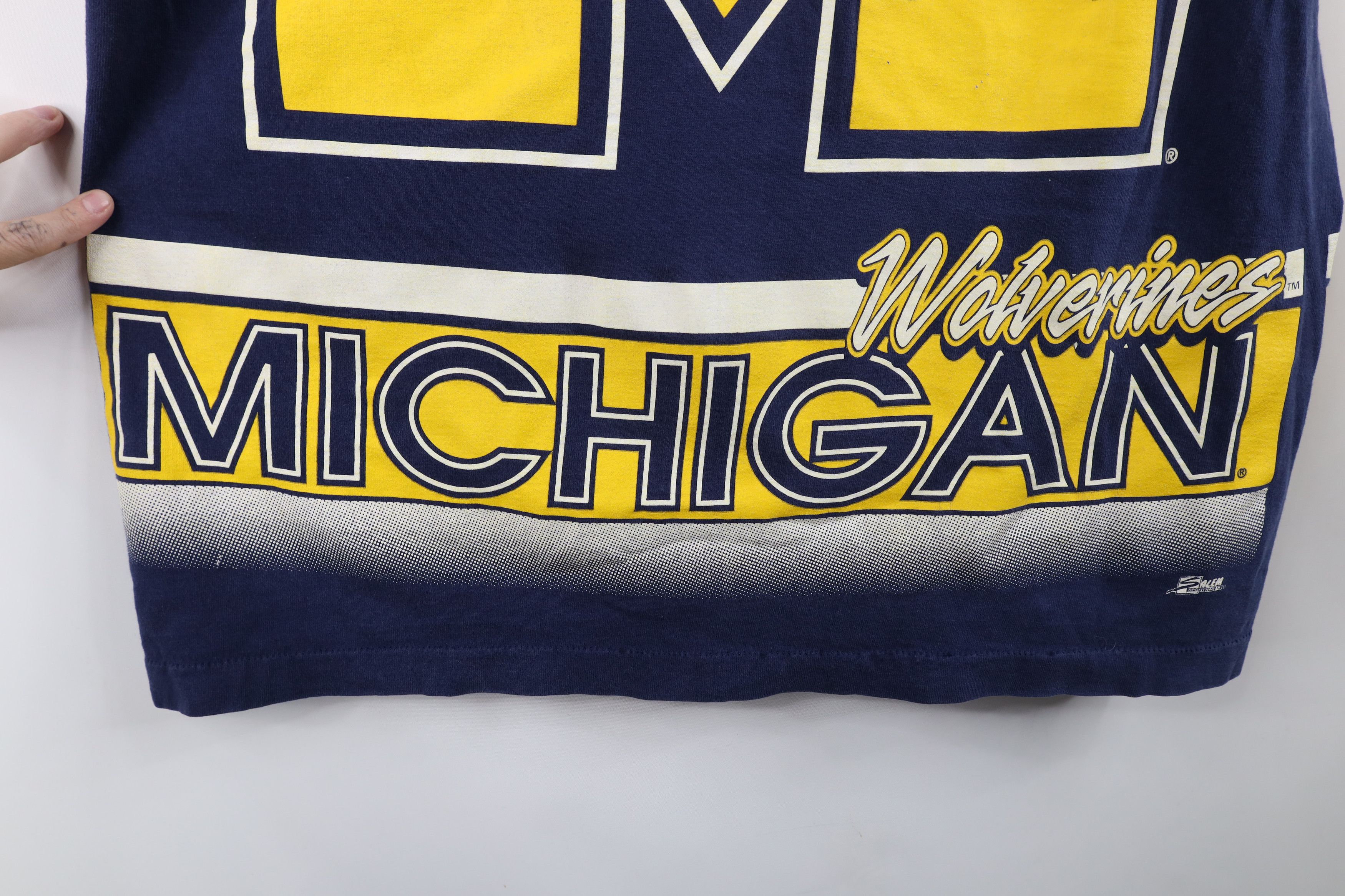 Vintage Vintage 90s University of Michigan All Over Print T-Shirt Size US L / EU 52-54 / 3 - 5 Thumbnail