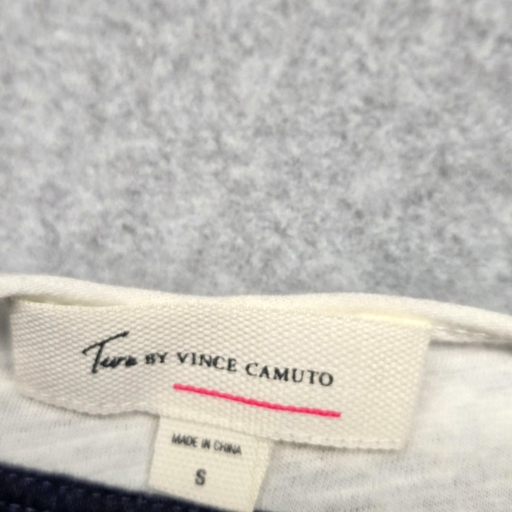 Vince Camuto Vince Camuto Womens Tunic Top Indigo Layered V Neck 3/4 Sleeve Twofer T-Shirt Navy White Inset Small Size S / US 4 / IT 40 - 5 Thumbnail