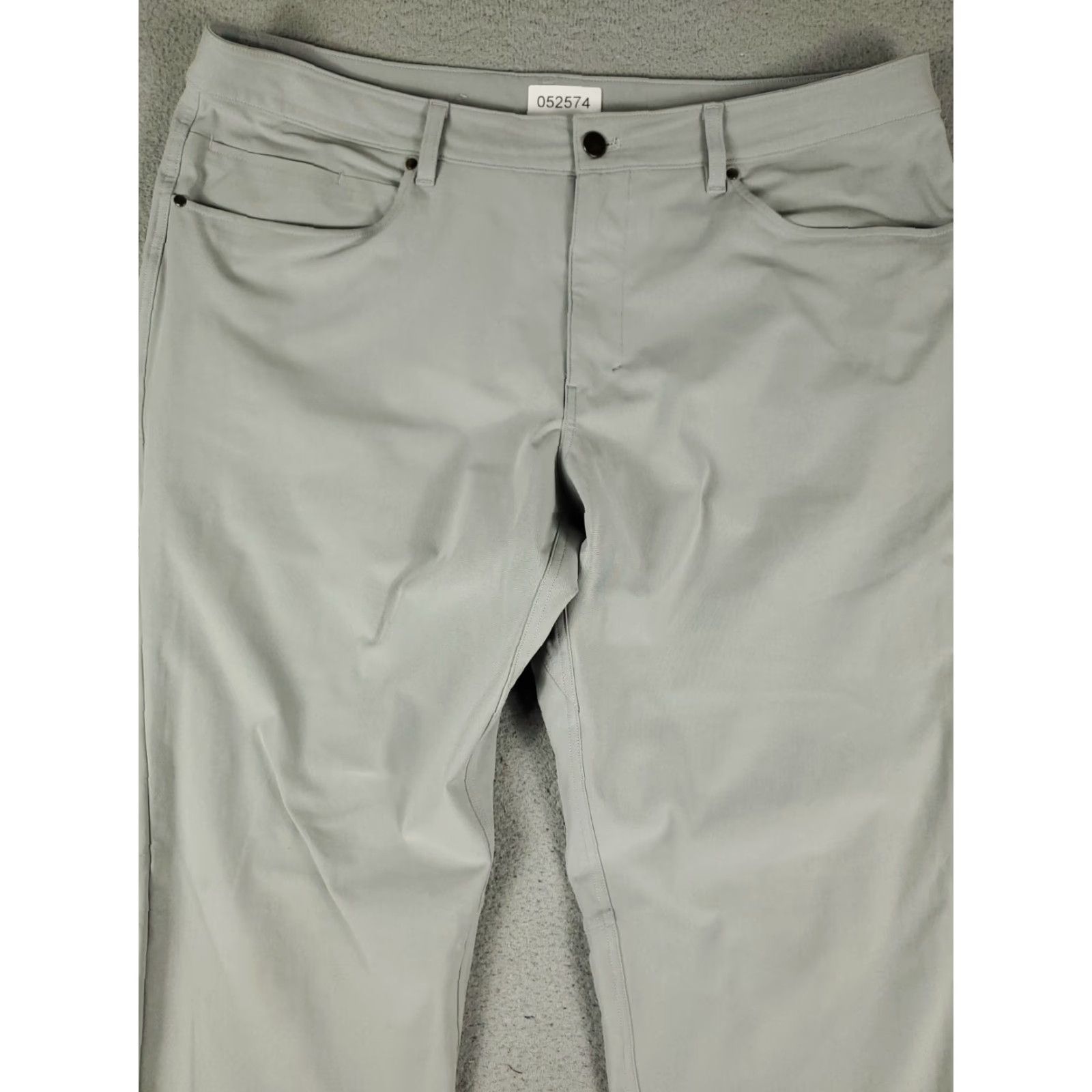 Lululemon Lululemon Pants Mens 38x33 Gray Flat Front Chino Trousers Size US 38 / EU 54 - 2 Thumbnail