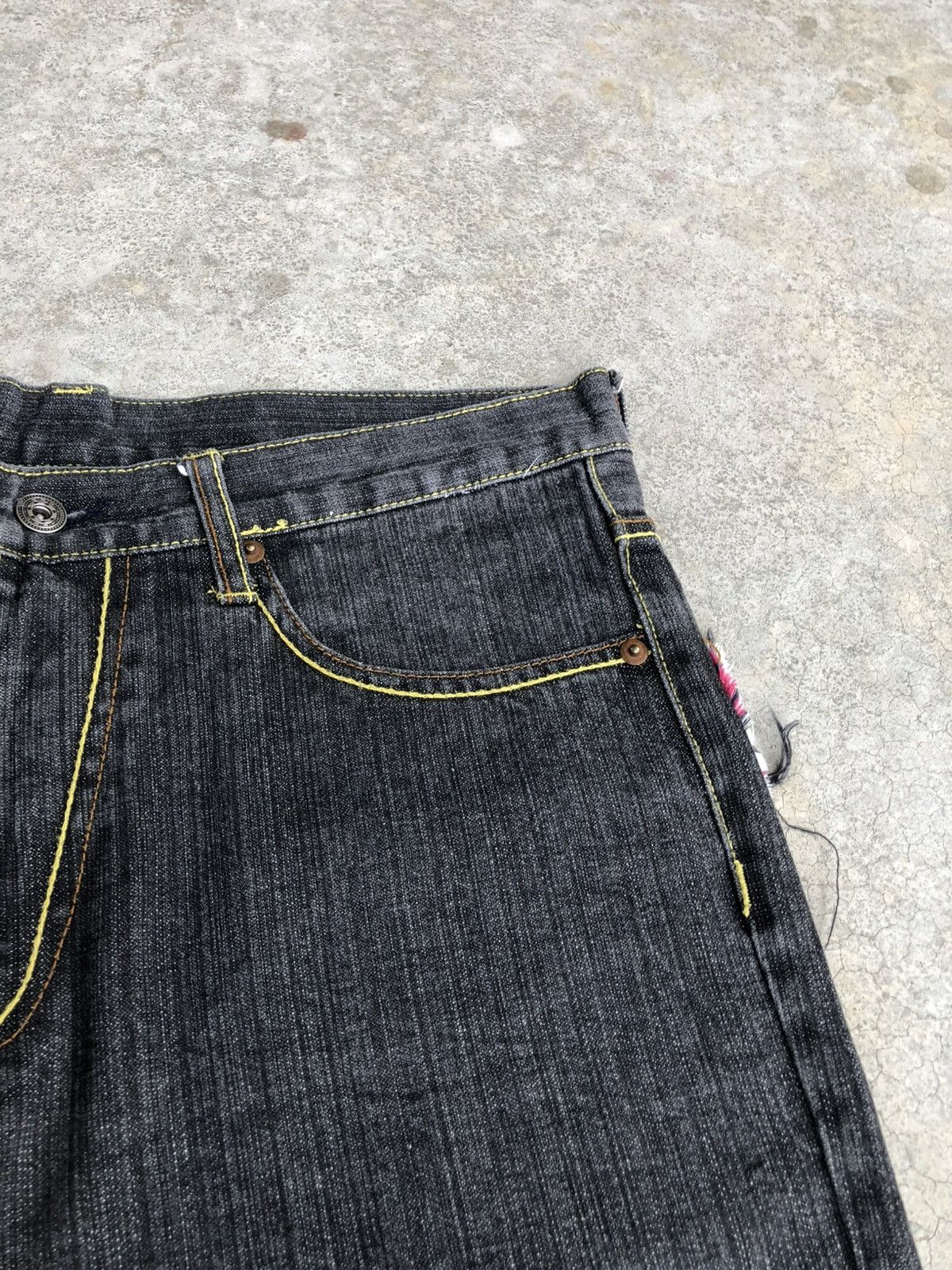 Japanese Brand Japanese Tuwamono Embroidered Jeans Distressed Size US 32 / EU 48 - 15 Thumbnail