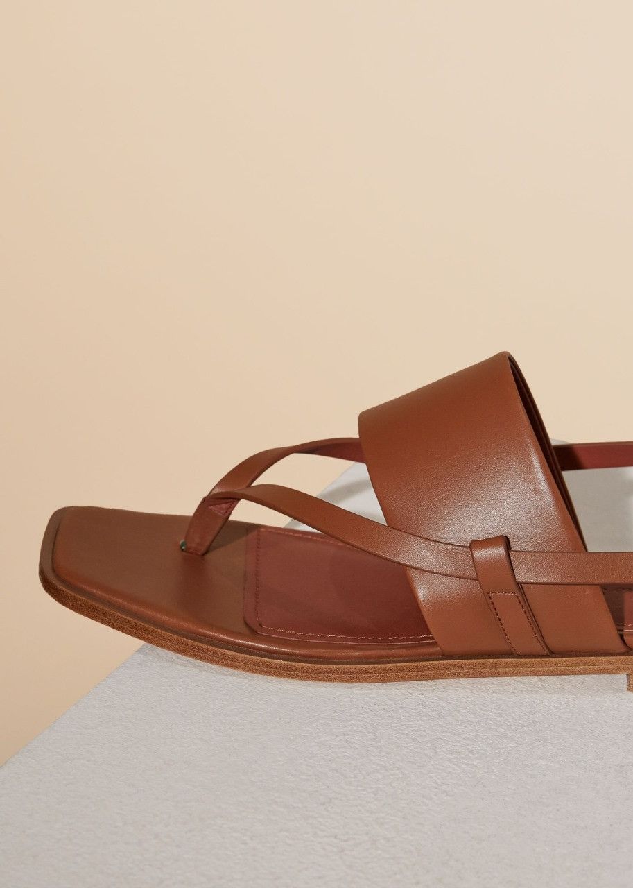 o1srvl11e0424 Sandals in Dark Red