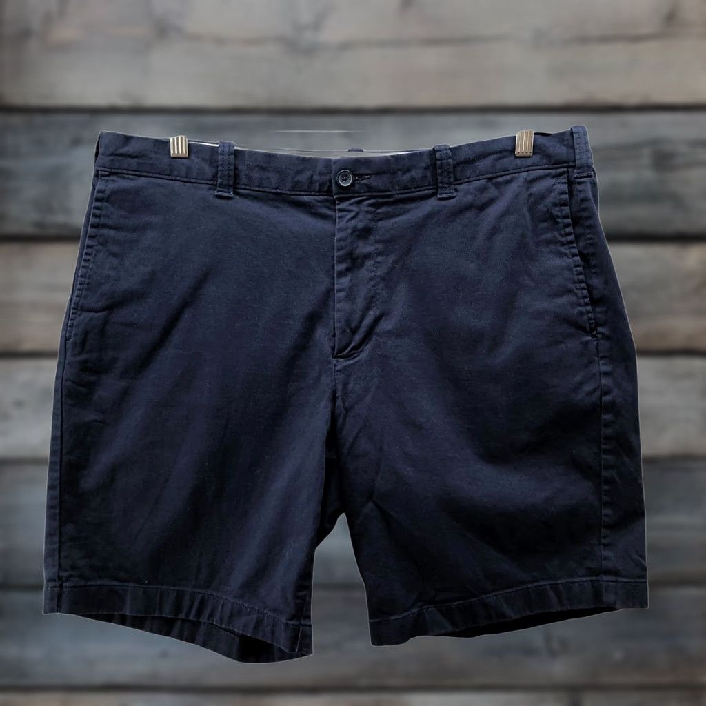 J.Crew J. Crew 9'' Flex Chino Shorts Mens 38 Navy Blue Flat Front Stretch Regular Color Blue Pocket Zipper Closure Casual Mens Size US 38 / EU 54 - 1 Thumbnail