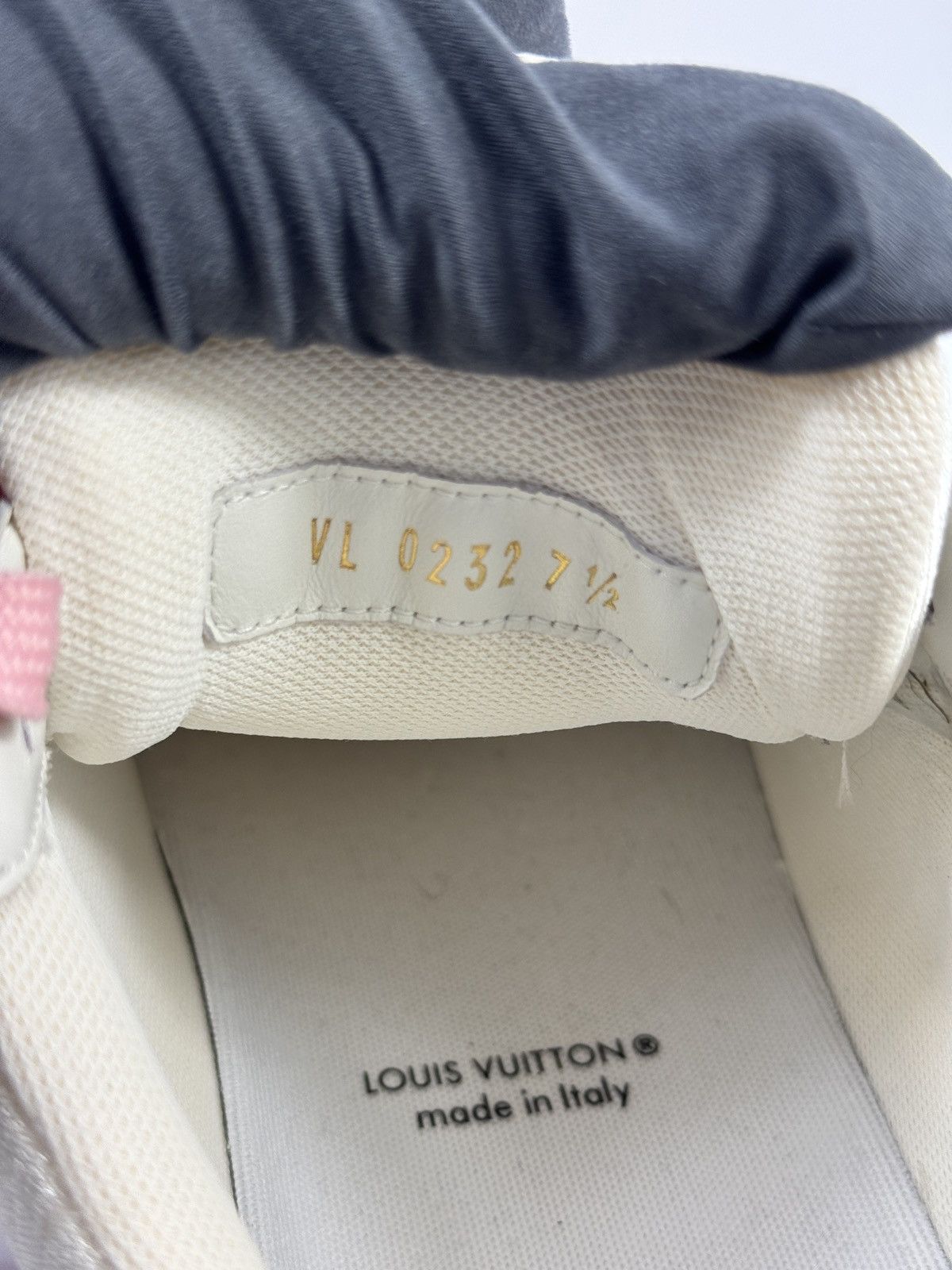 Louis Vuitton CLASSIC MONOGRAM SNEAKERS Size US 9.5 / EU 42-43 - 7 Thumbnail