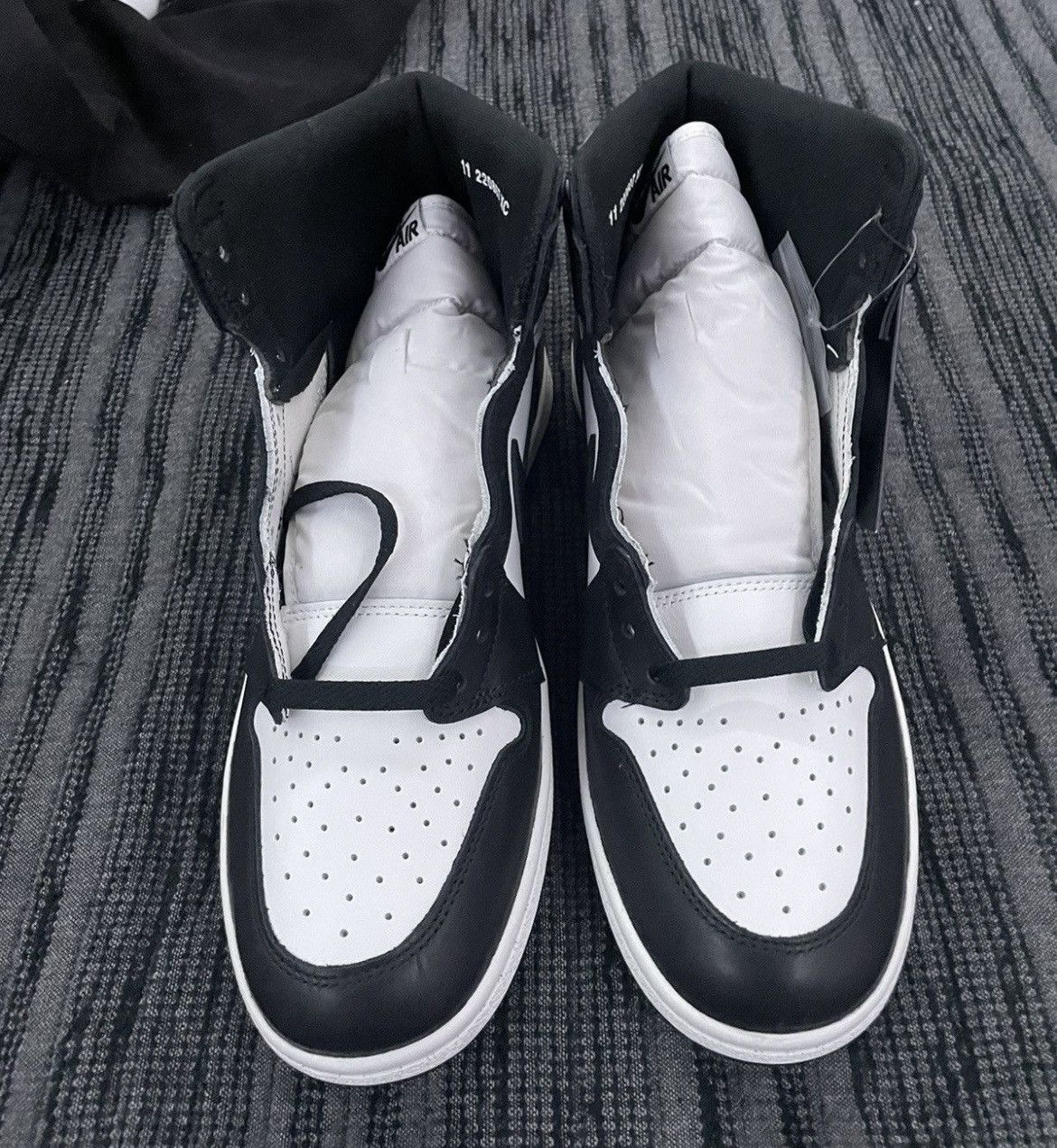 Jordan Brand × Nike Nike Jordan 1 high ‘85 Size US 11 / EU 44 - 9 Thumbnail