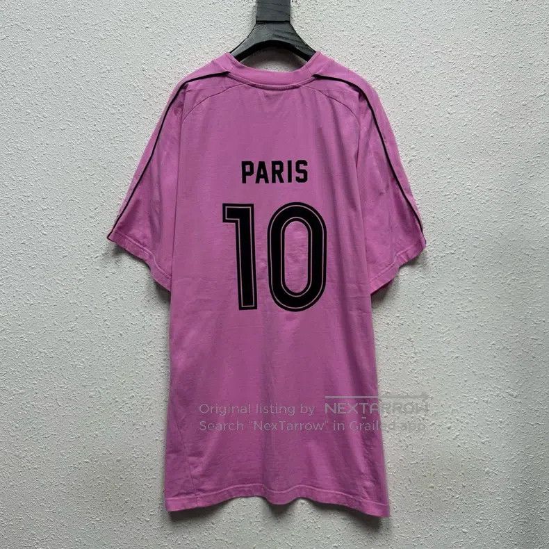 Balenciaga Balenciaga Pink Manchester United Embroidered Soccer T-Shi Size US L / EU 52-54 / 3 - 2 Thumbnail