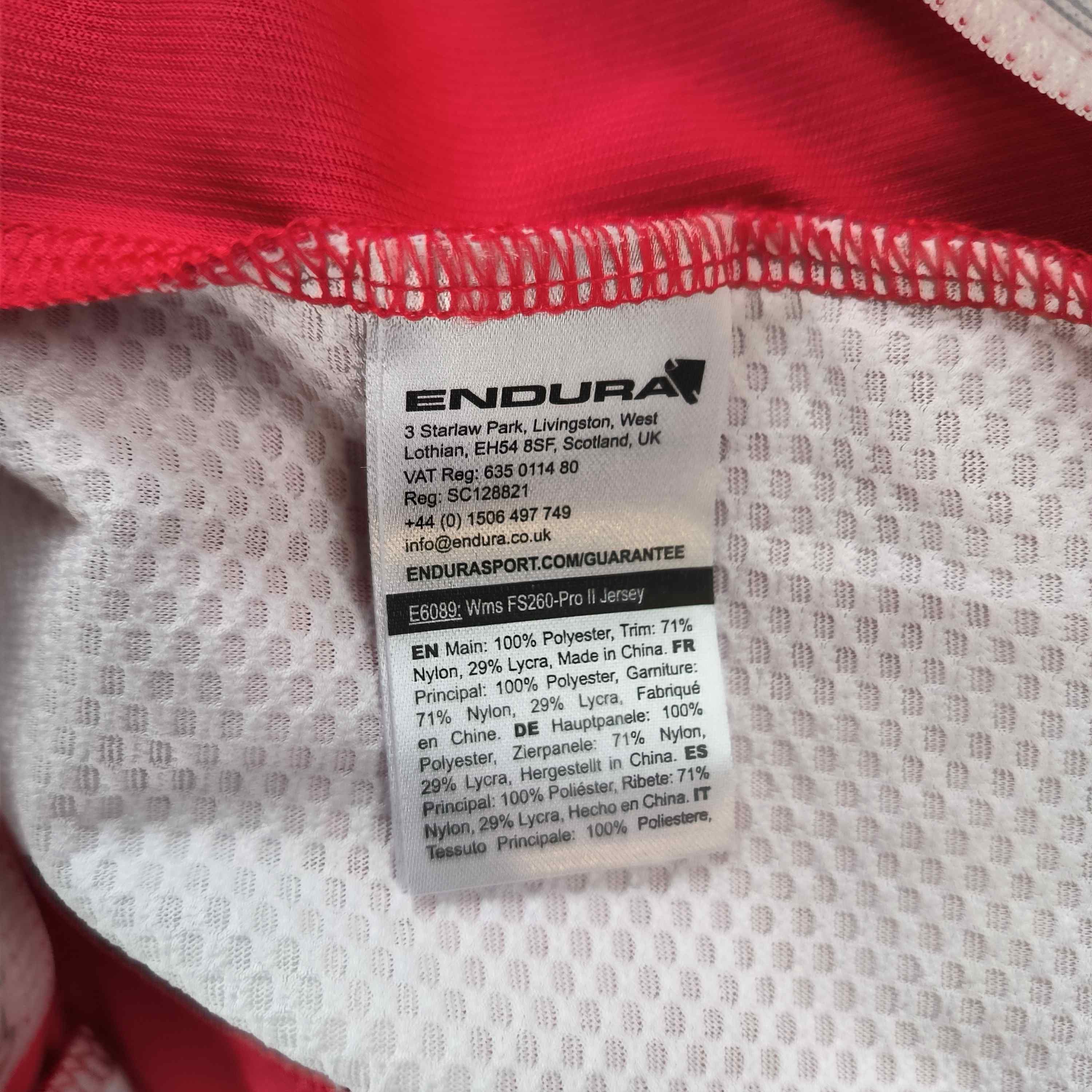 Other NEW Endura (BNWT) cycling jersey shirt size S Size US S / EU 44-46 / 1 - 4 Thumbnail