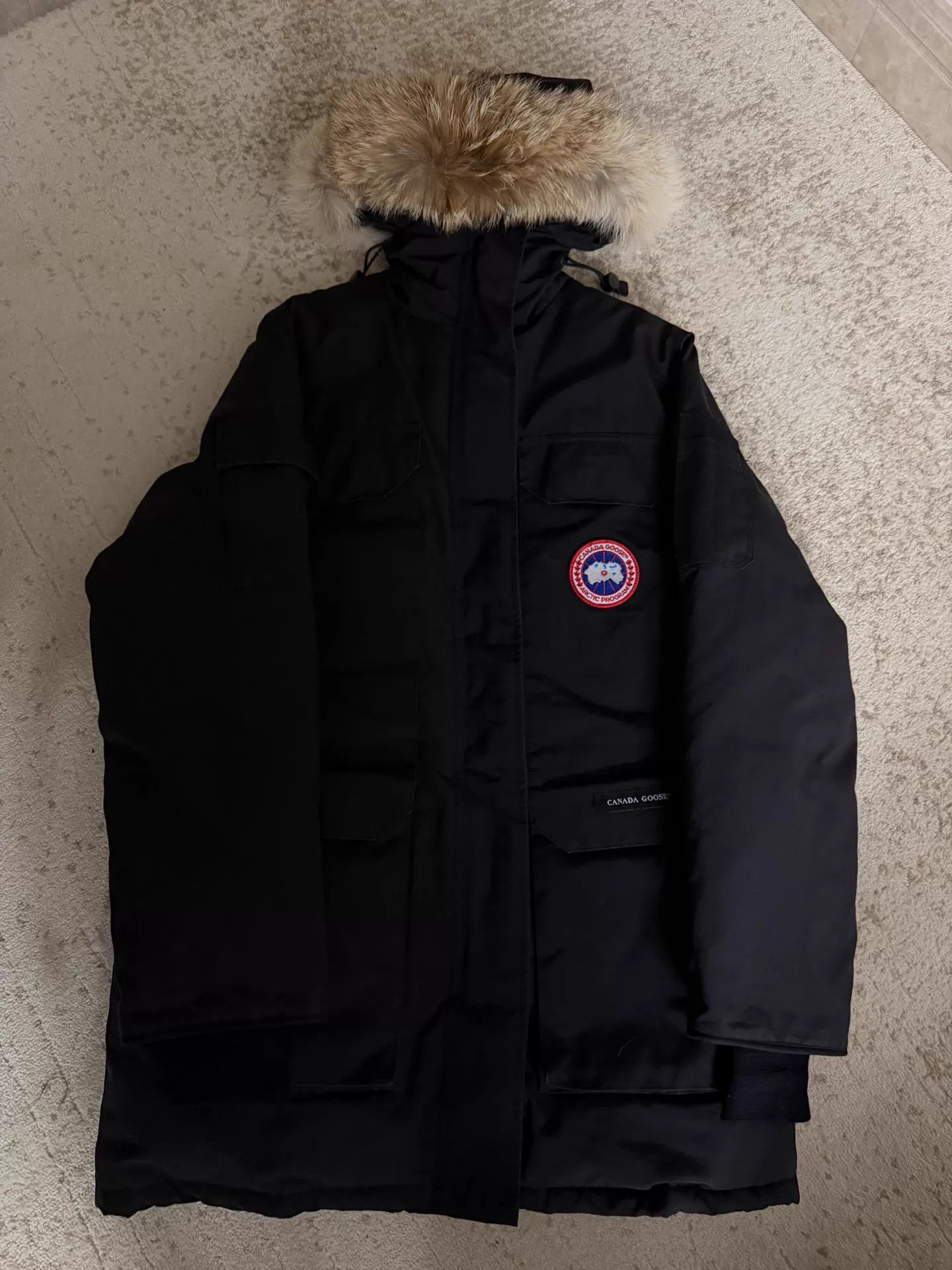 Canada Goose Canada Goose black down jacket M good condition Size M / US 6-8 / IT 42-44 - 1 Thumbnail