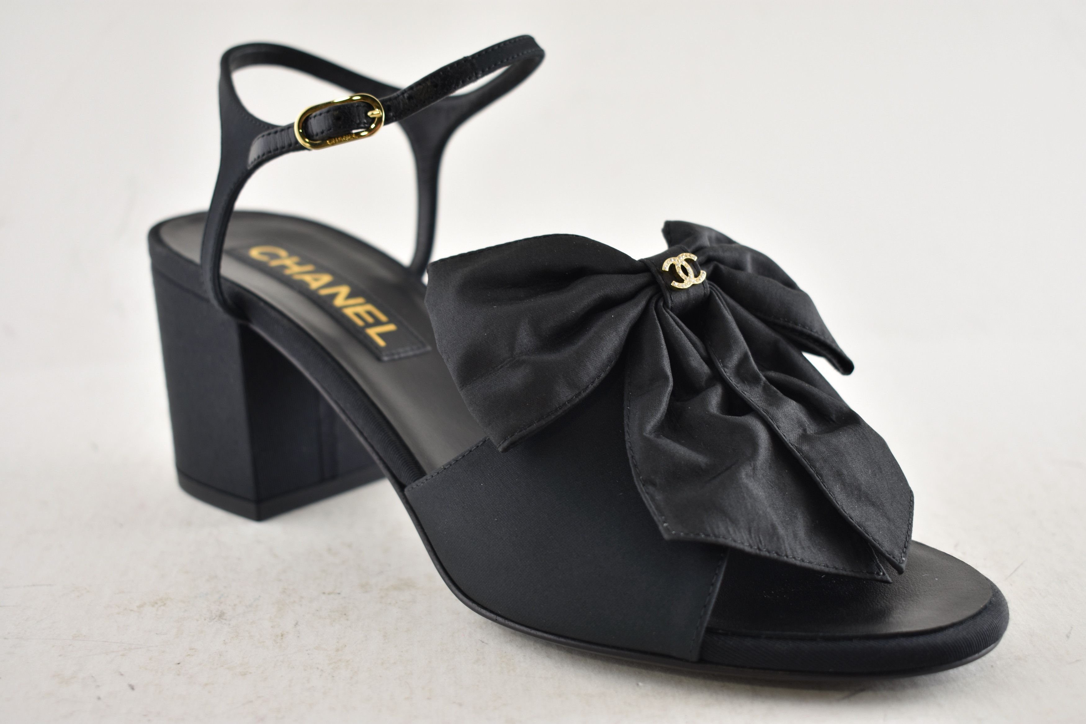 Chanel Chanel 24A Black Silk Bow CC Logo Block Heel Sandals 42 Size US 12 / IT 42 - 5 Thumbnail
