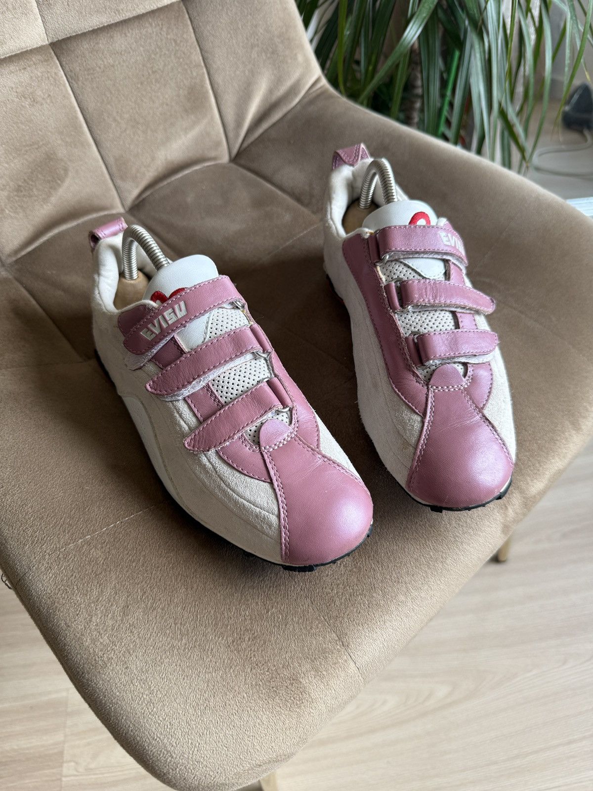 Evisu Vintage Evisu Pink Suede & Leather Velcro Sneakers (Rare) Size US 7 / IT 37 - 4 Thumbnail