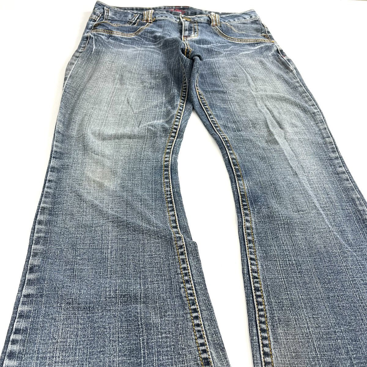 If Six Was Nine × Japanese Brand × Le Grande Bleu (L.G.B.) BCBG Flared Jeans Embroidered Bootcut Denim Pants Size 30" / US 8 / IT 44 - 23 Thumbnail