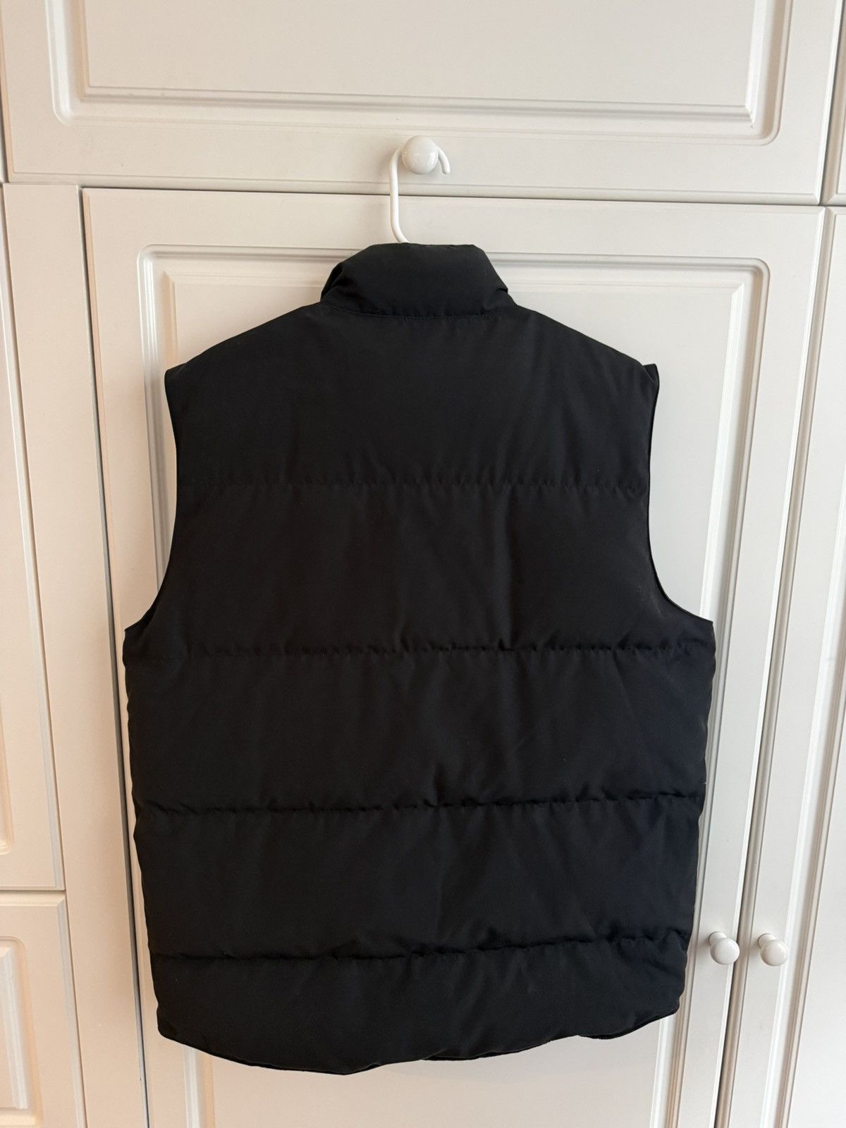 Canada Goose Canada Goose Logo Vest Size US XL / EU 56 / 4 - 2 Thumbnail