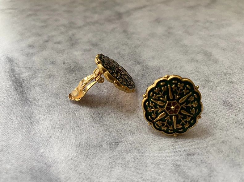 Kenzo KENZO Gilded relief ear clip Size ONE SIZE - 7 Thumbnail