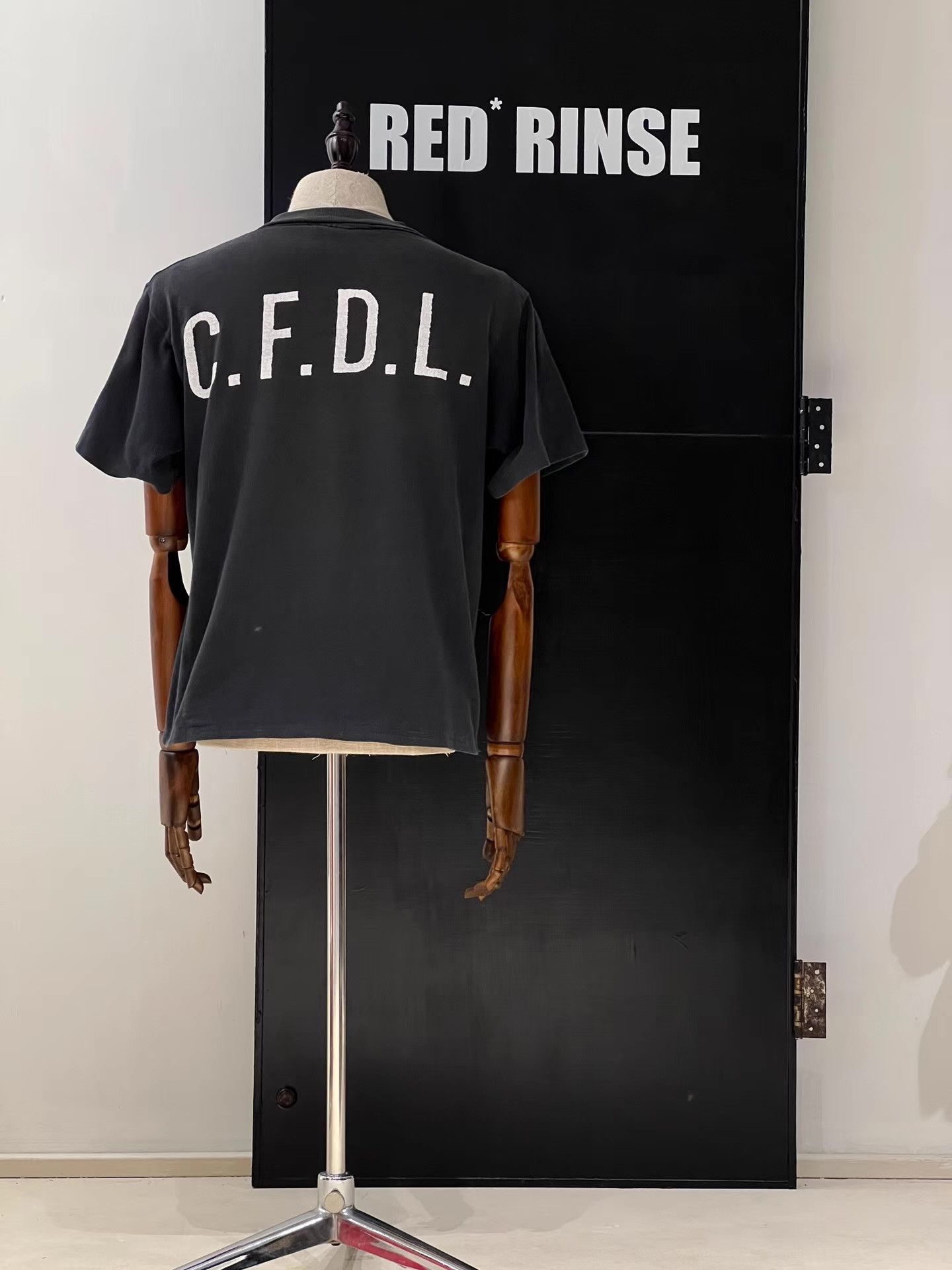 Vintage Vintage Archive Raf Simons Short Sleeve T‑shirt Q13 Size US M / EU 48-50 / 2 - 8 Thumbnail