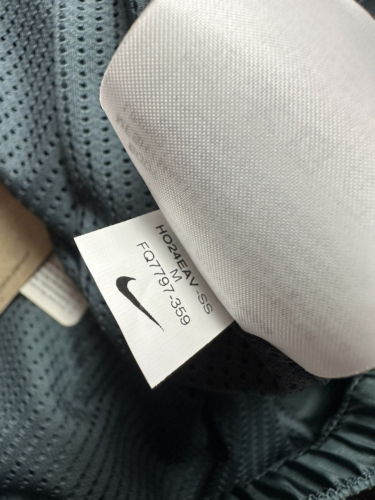 Nike Nike tech pack x Tottenham Spurs soccer tracksuit rare M Size US M / EU 48-50 / 2 - 11 Thumbnail