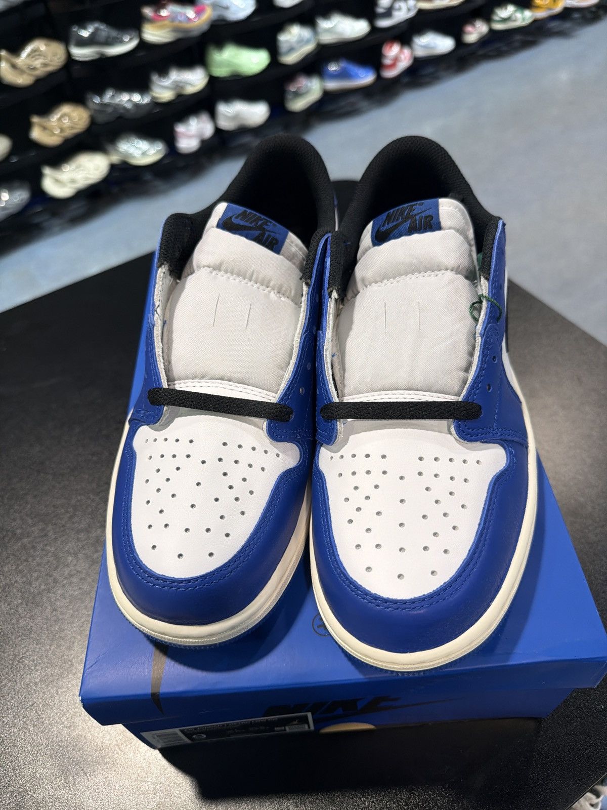 Jordan Brand Jordan 1 Low royal Toe Size-9 Brand New OG All QuickShip Size US 9 / EU 42 - 7 Thumbnail